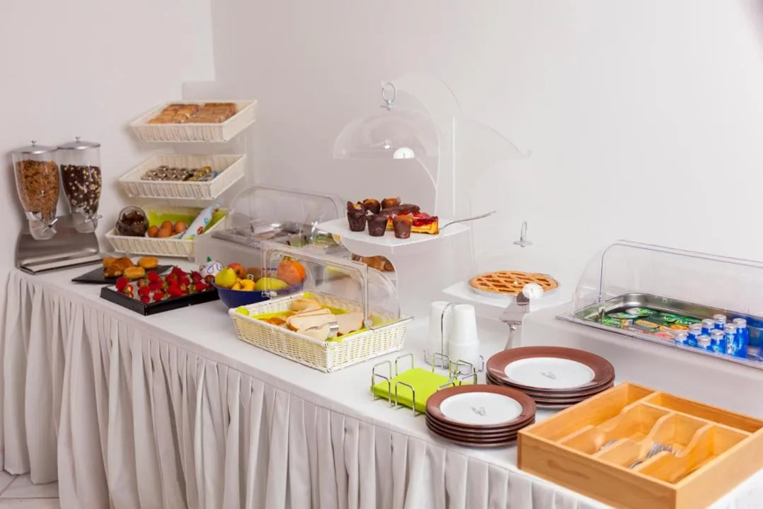 Buffet breakfast in Na' Poesia B&B di Charme