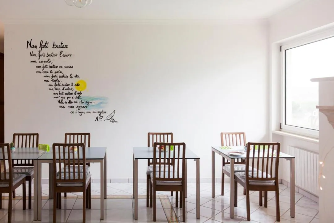 Communal lounge/ TV room in Na' Poesia B&B di Charme