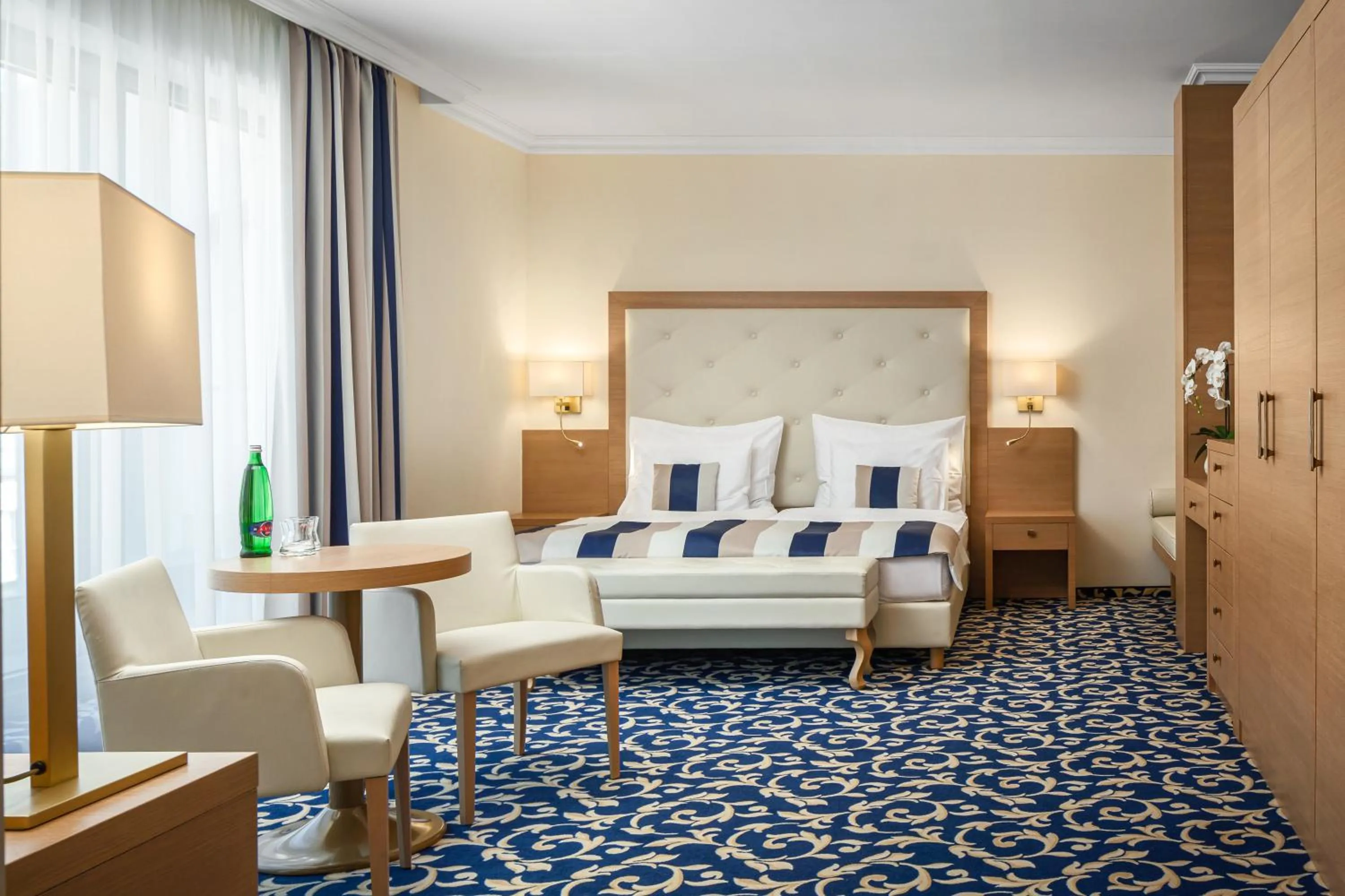 Living room, Bed in Grandhotel Nabokov