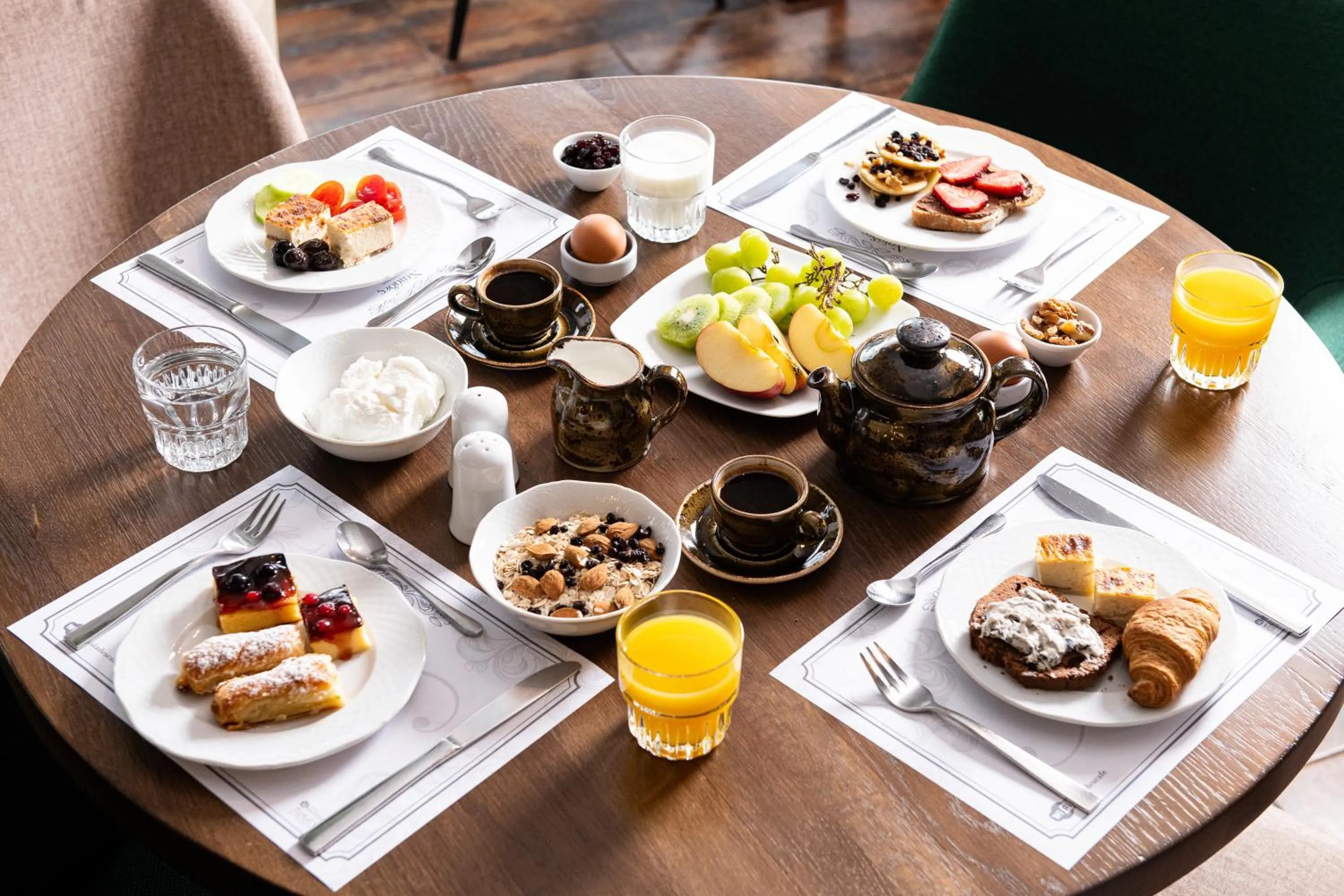 Breakfast in Hotel Naiades
