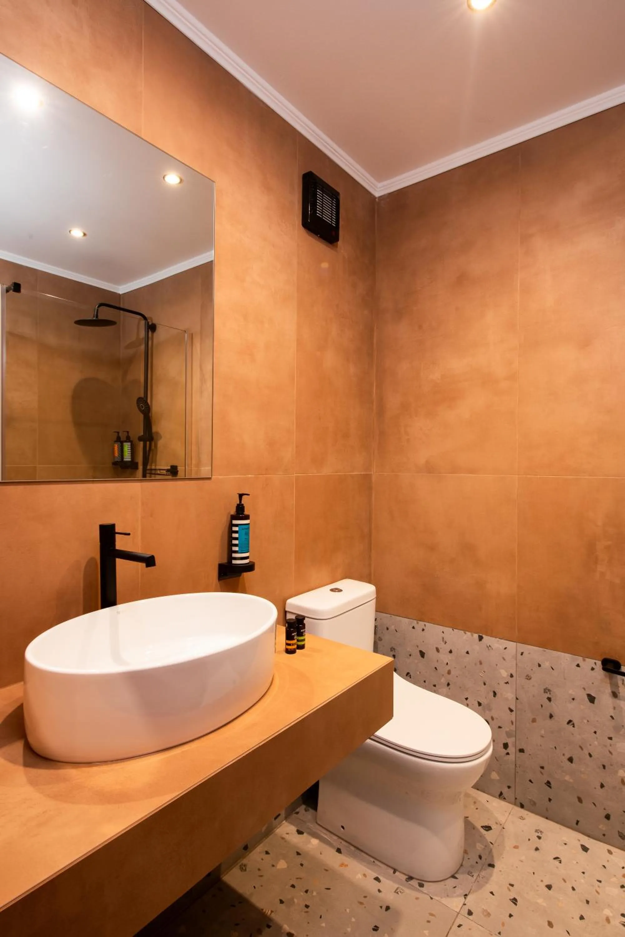 Bathroom in Hotel Naiades