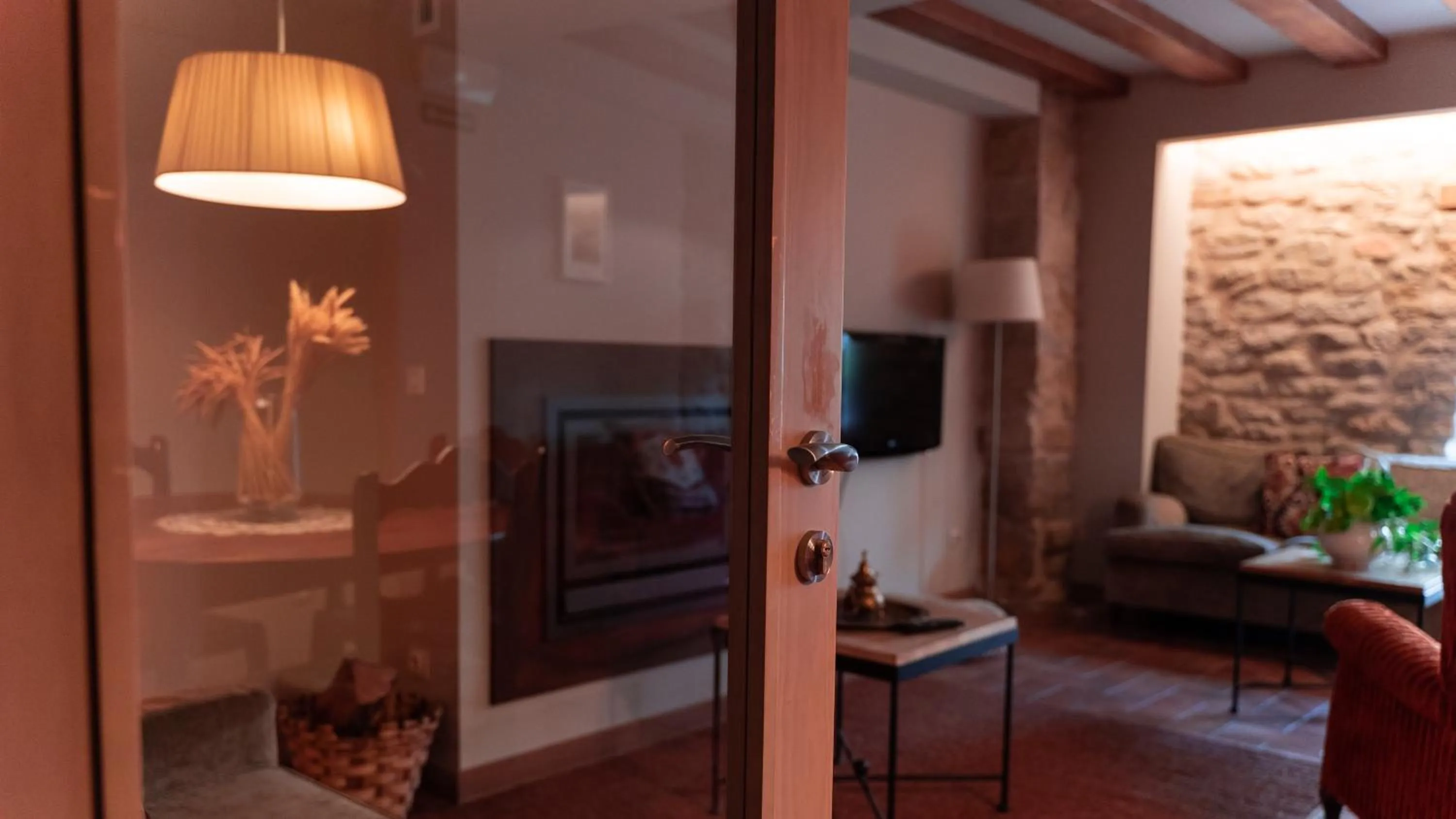 Communal lounge/ TV room in Hotel El Cerco