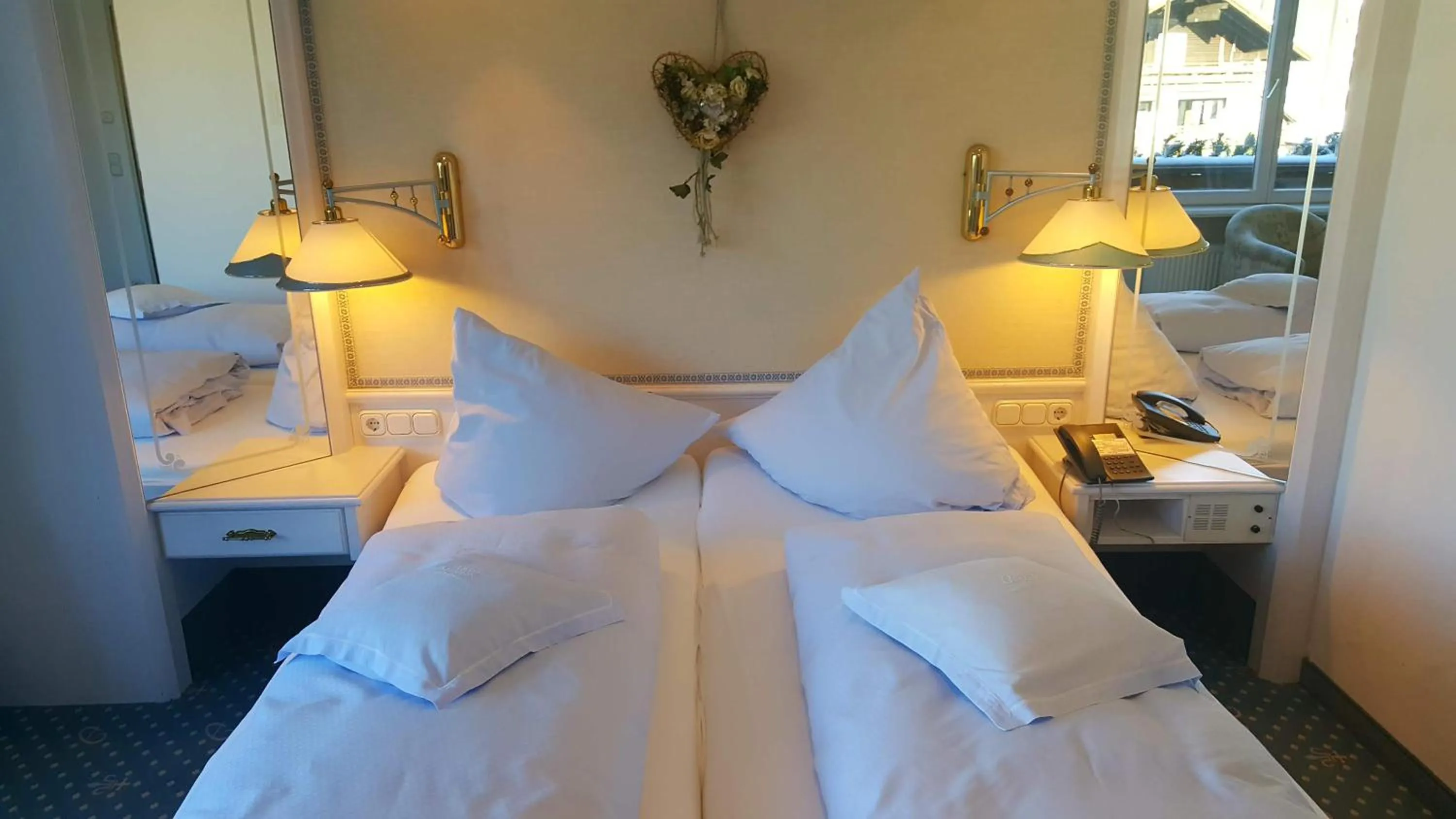 Bed in Hotel Almhof Rupp