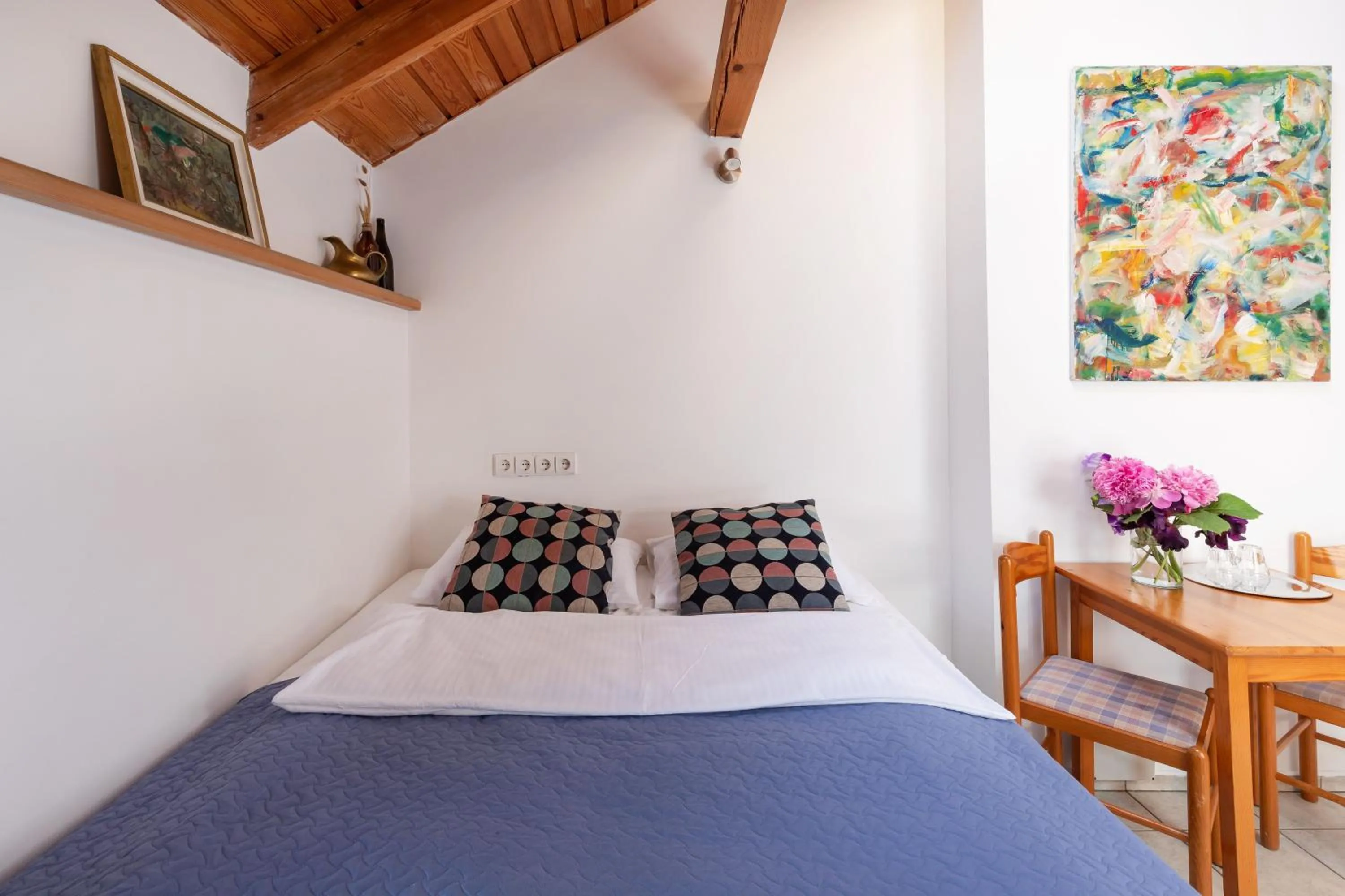 Decorative detail, Bed in House of Sun