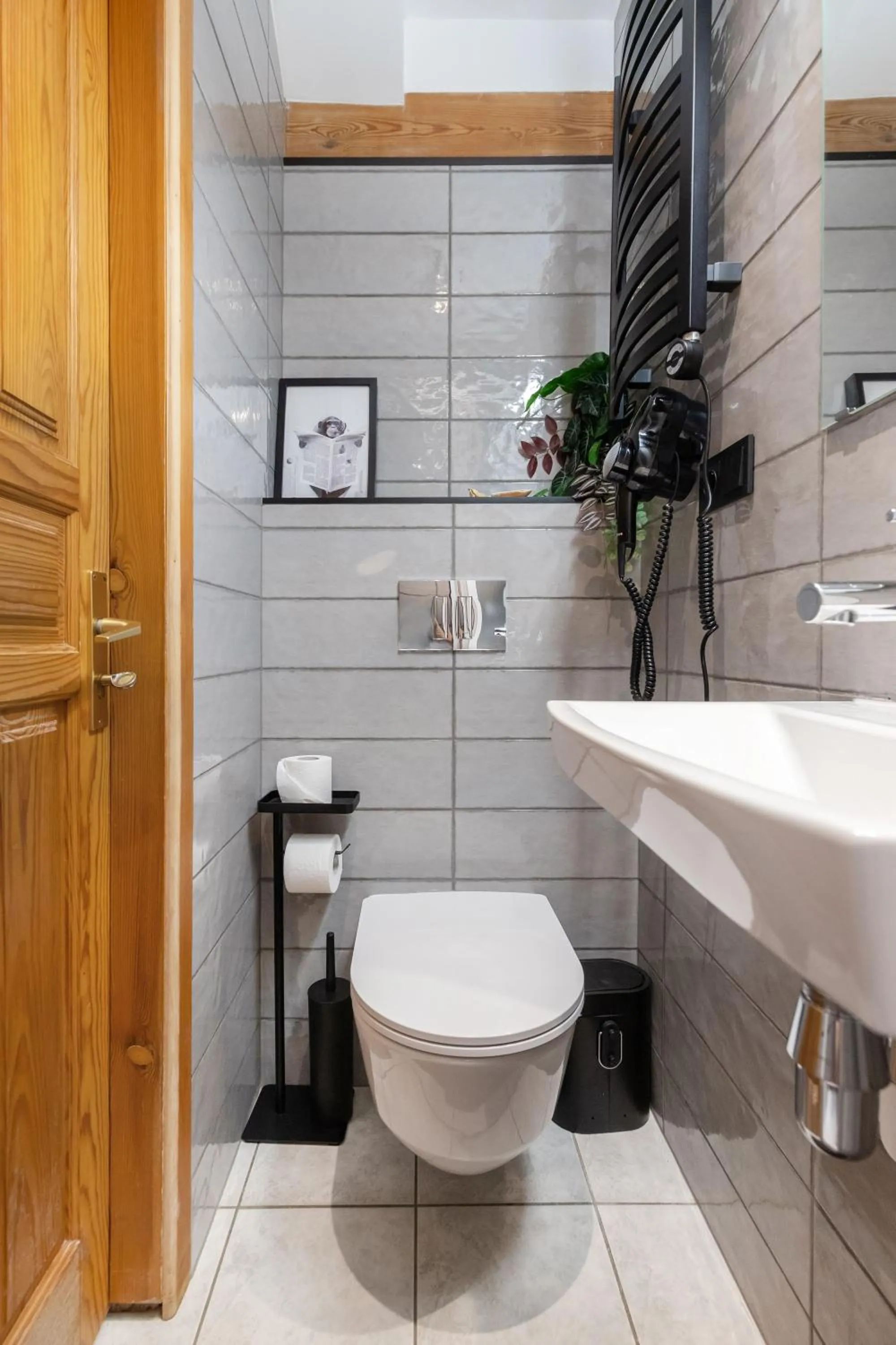 Bathroom in House of Sun