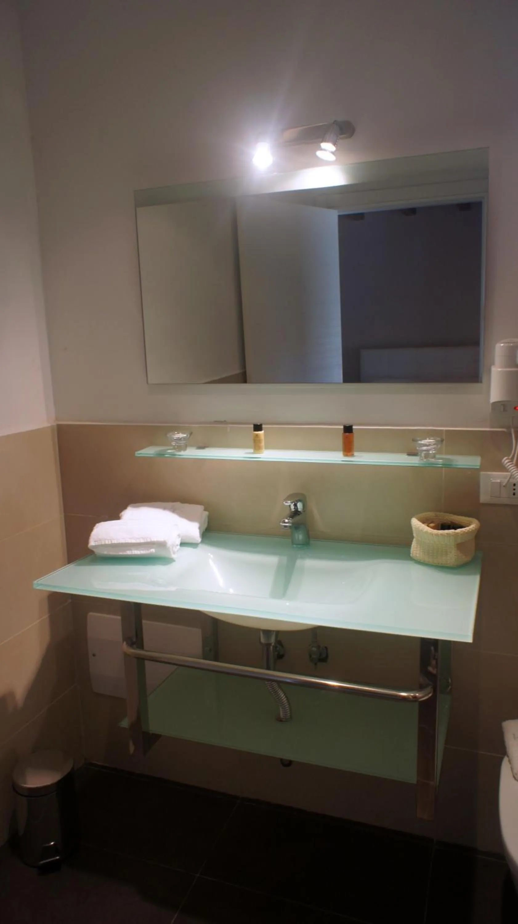 Bathroom in Hotel Eremo