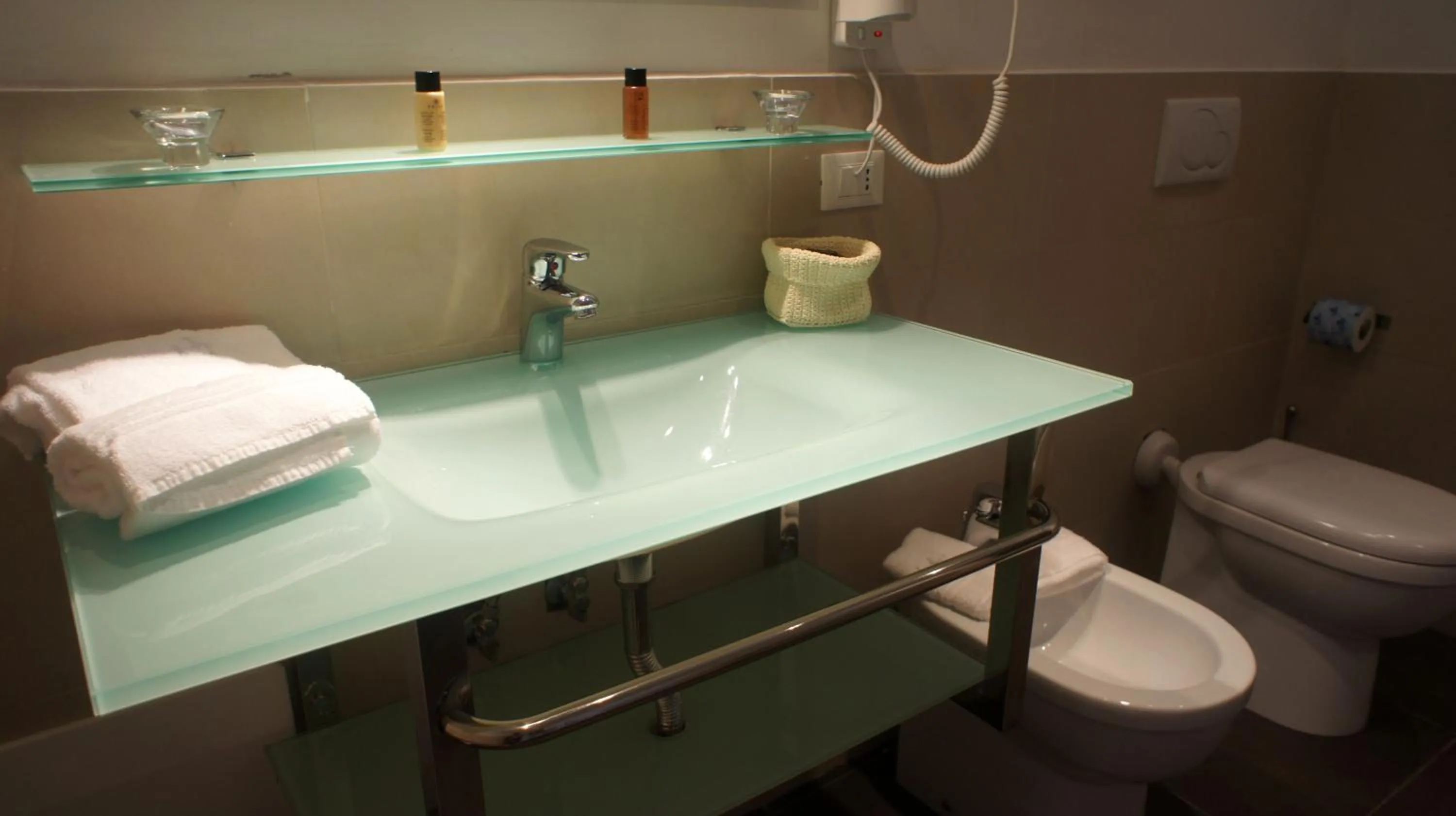 Toilet in Hotel Eremo