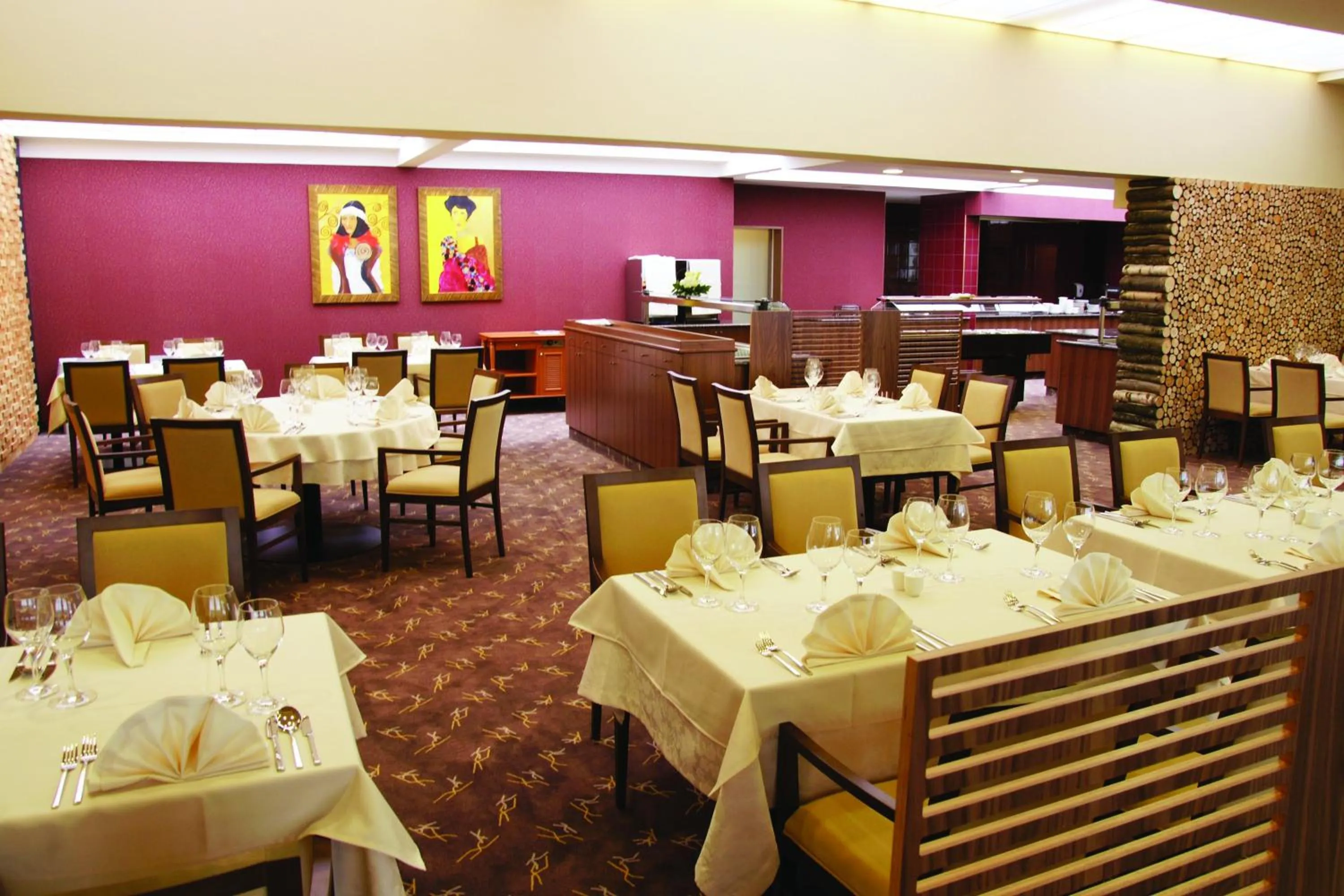 Restaurant/places to eat in Špik Alpine Resort