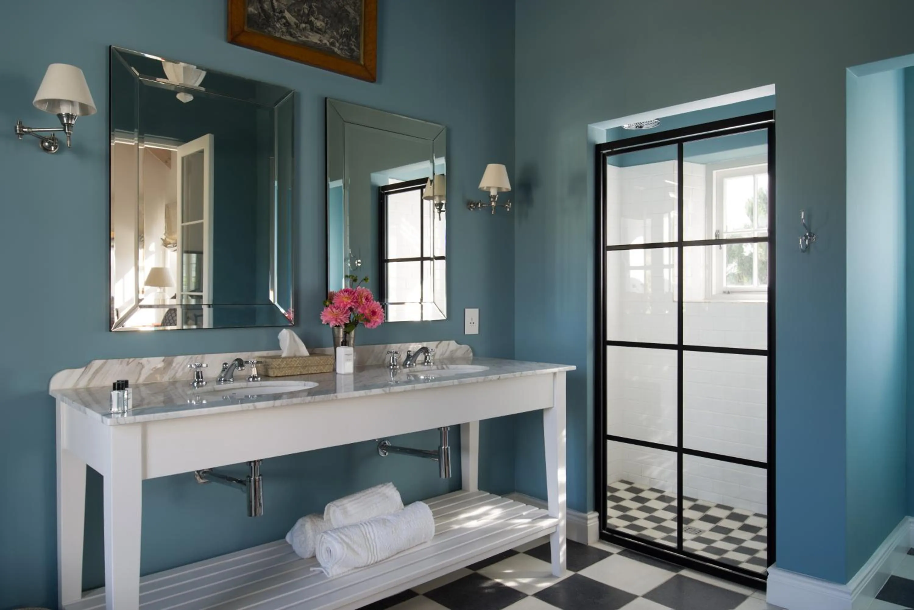 Shower in La Cotte Orchard Cottages