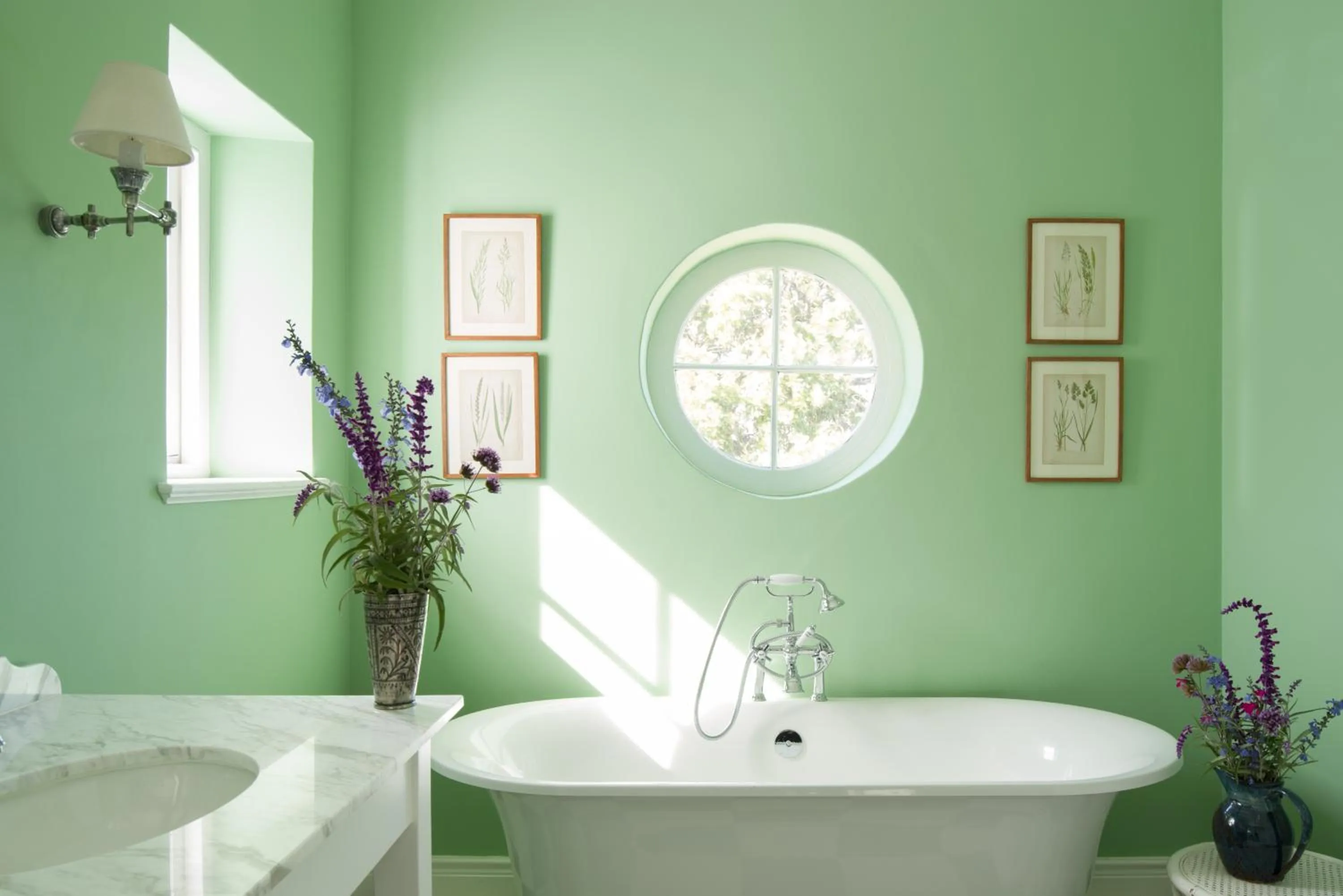 Bathroom in La Cotte Orchard Cottages