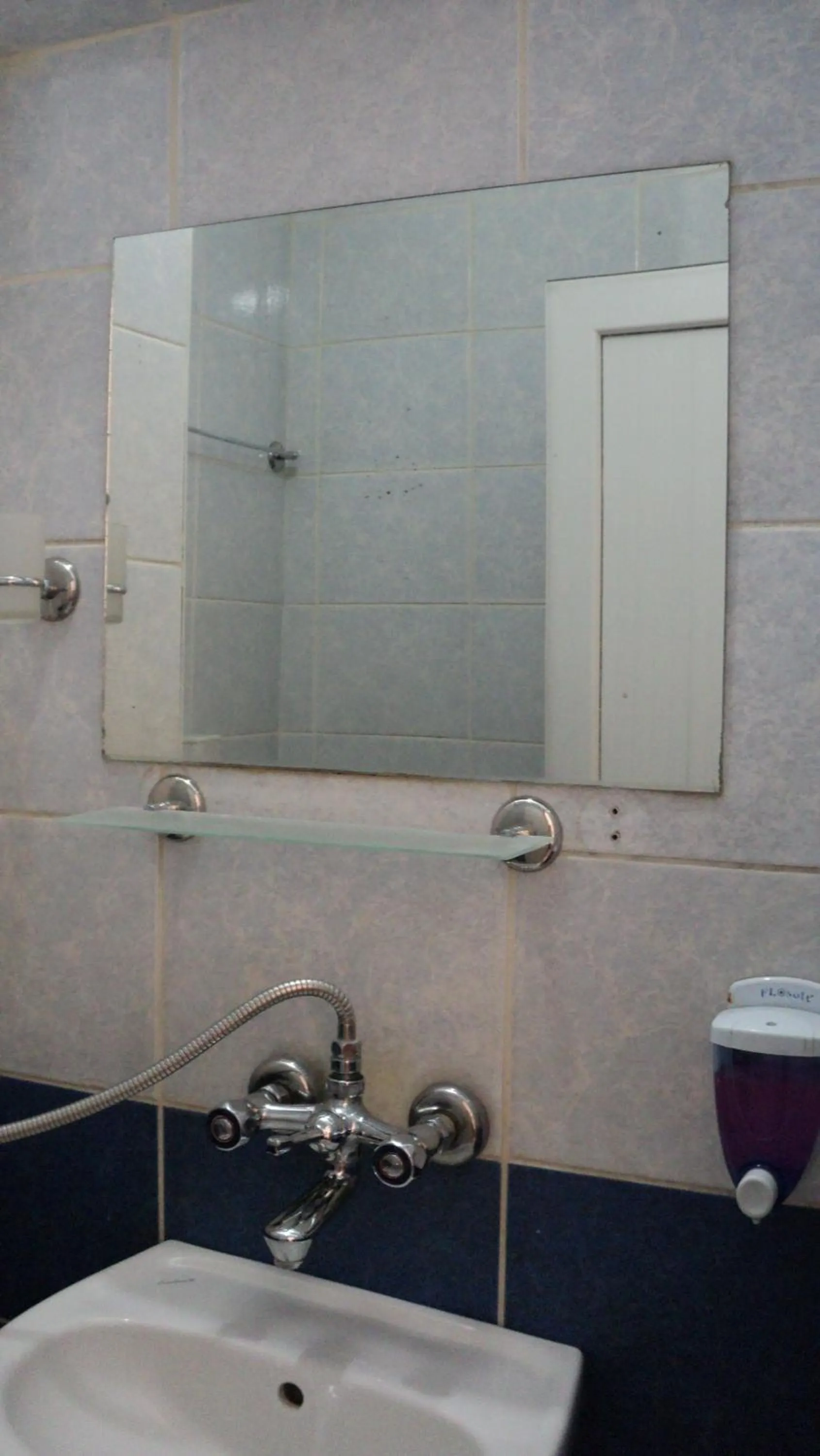 Bathroom in Yavuz Hotel