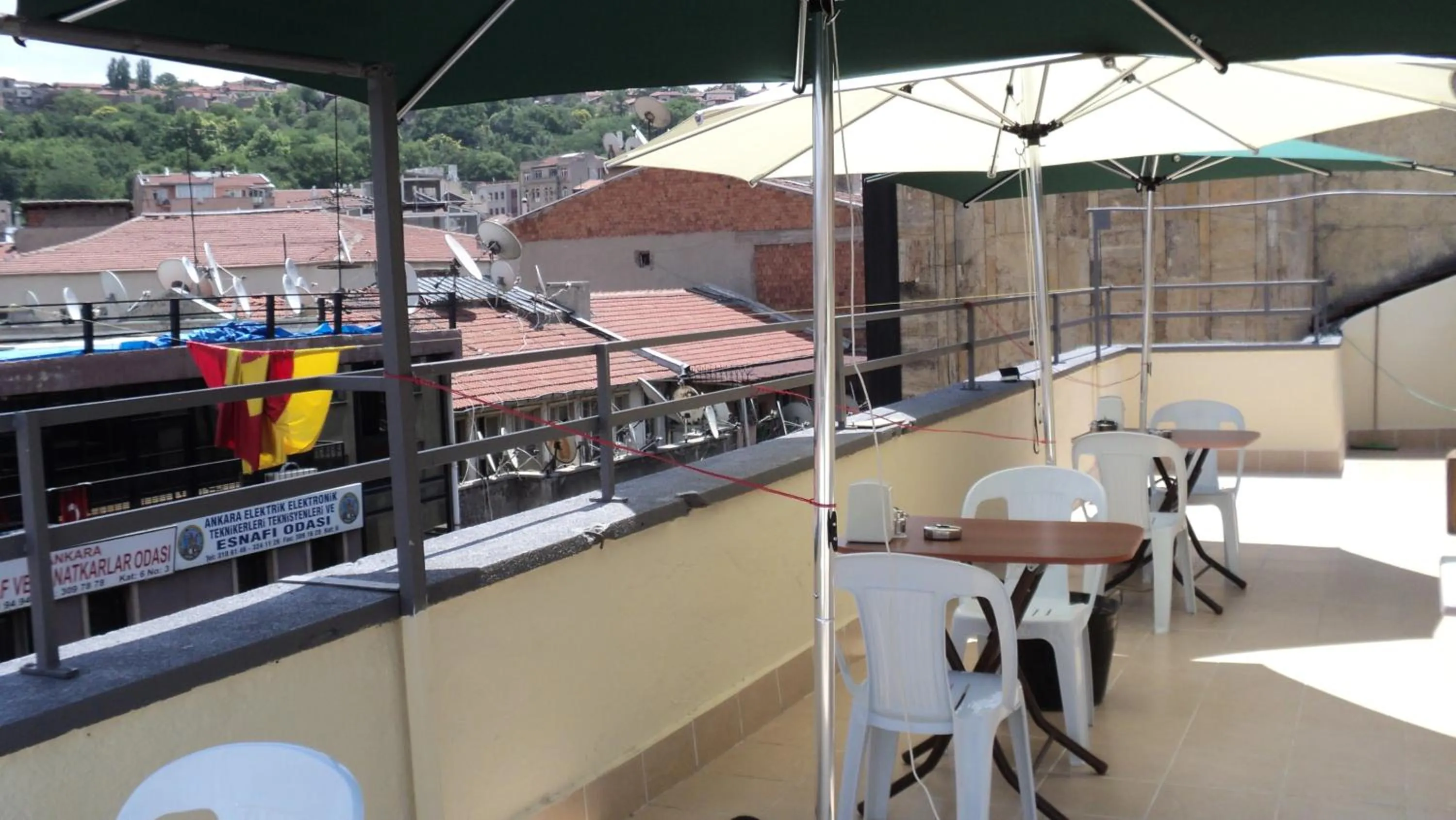 Restaurant/places to eat in Yavuz Hotel