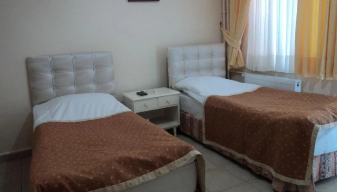 Bed in Yavuz Hotel