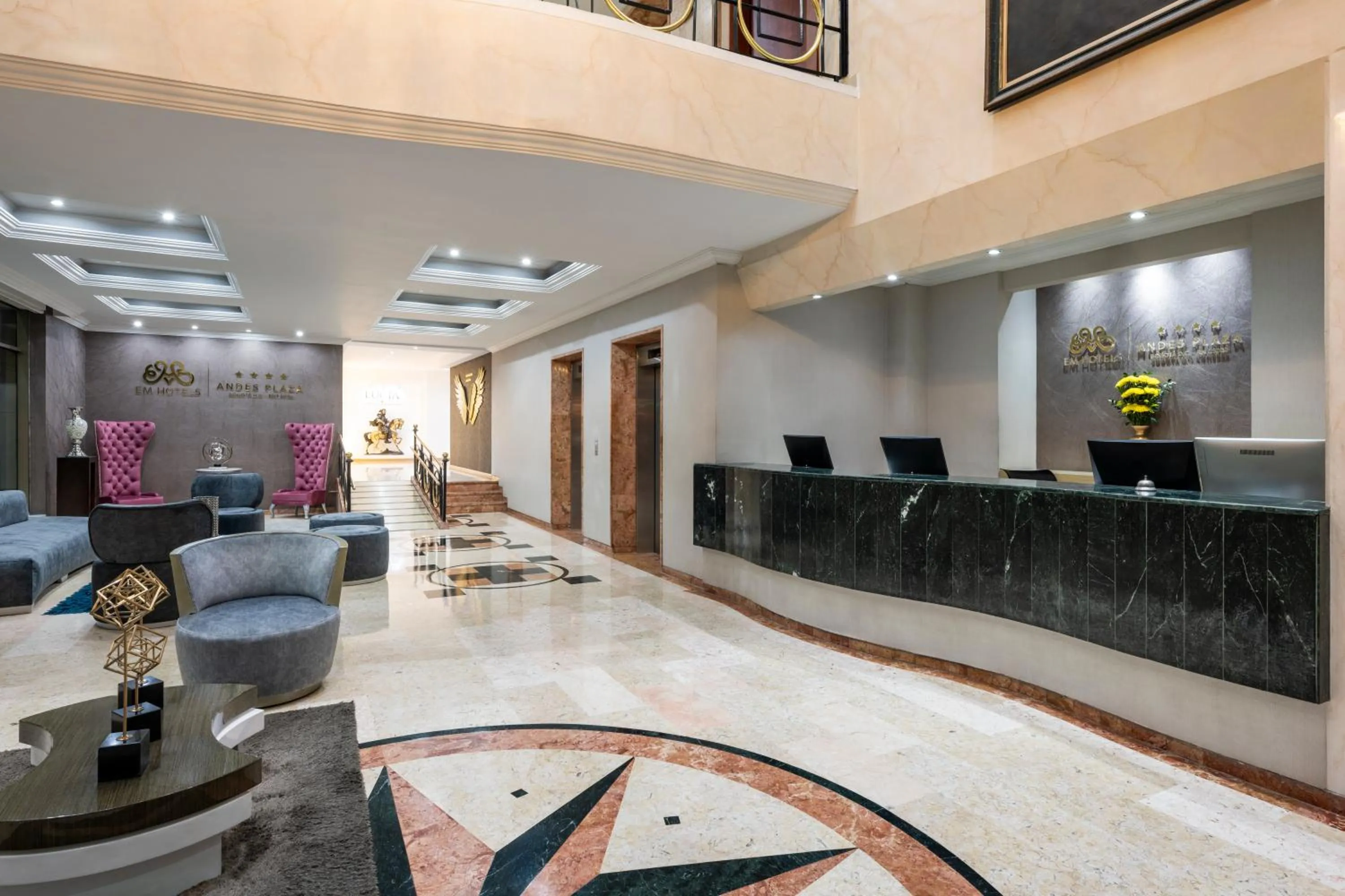 Living room in Hotel Andes Plaza