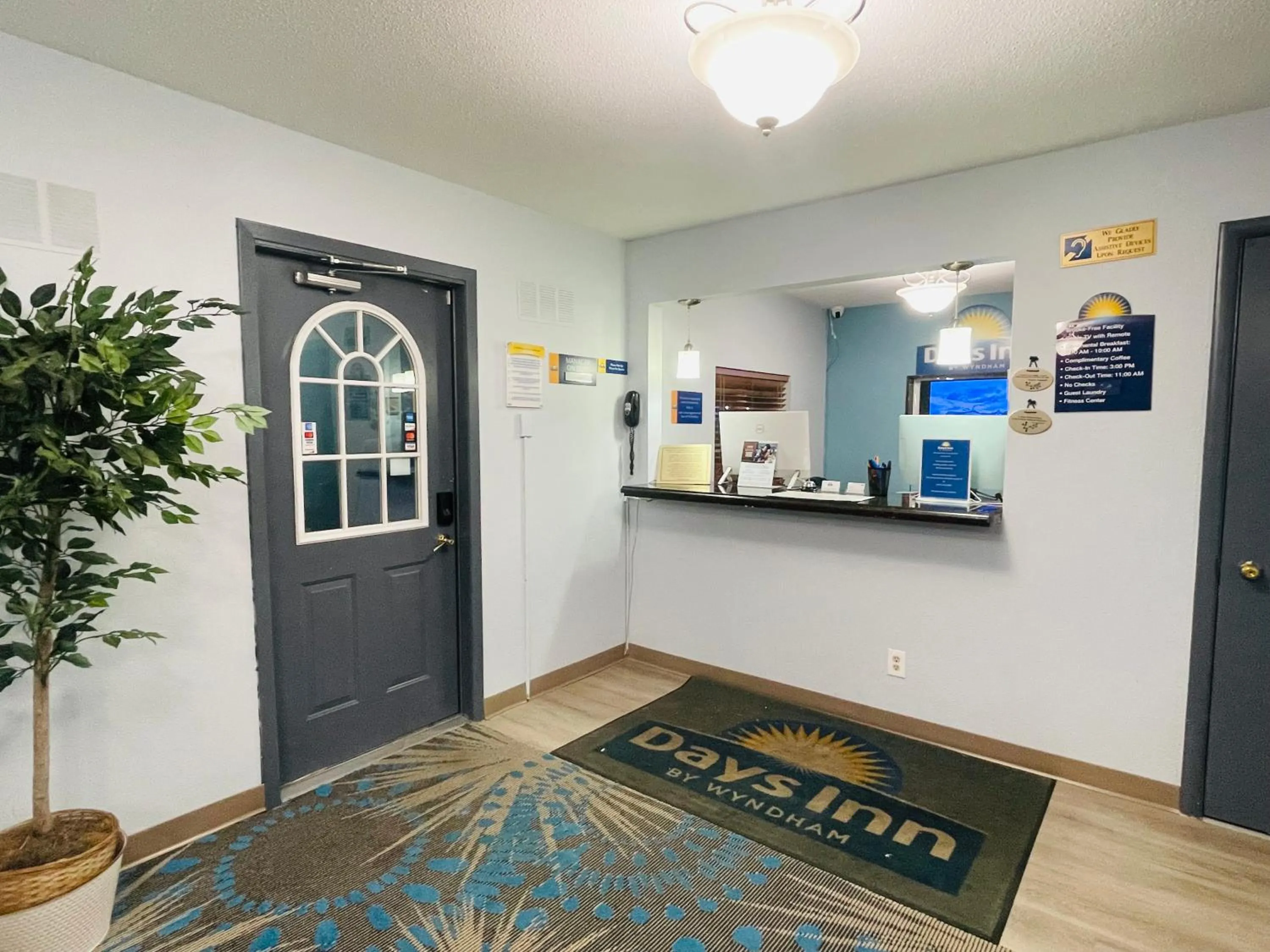 Lobby or reception in Days Inn by Wyndham Jamestown