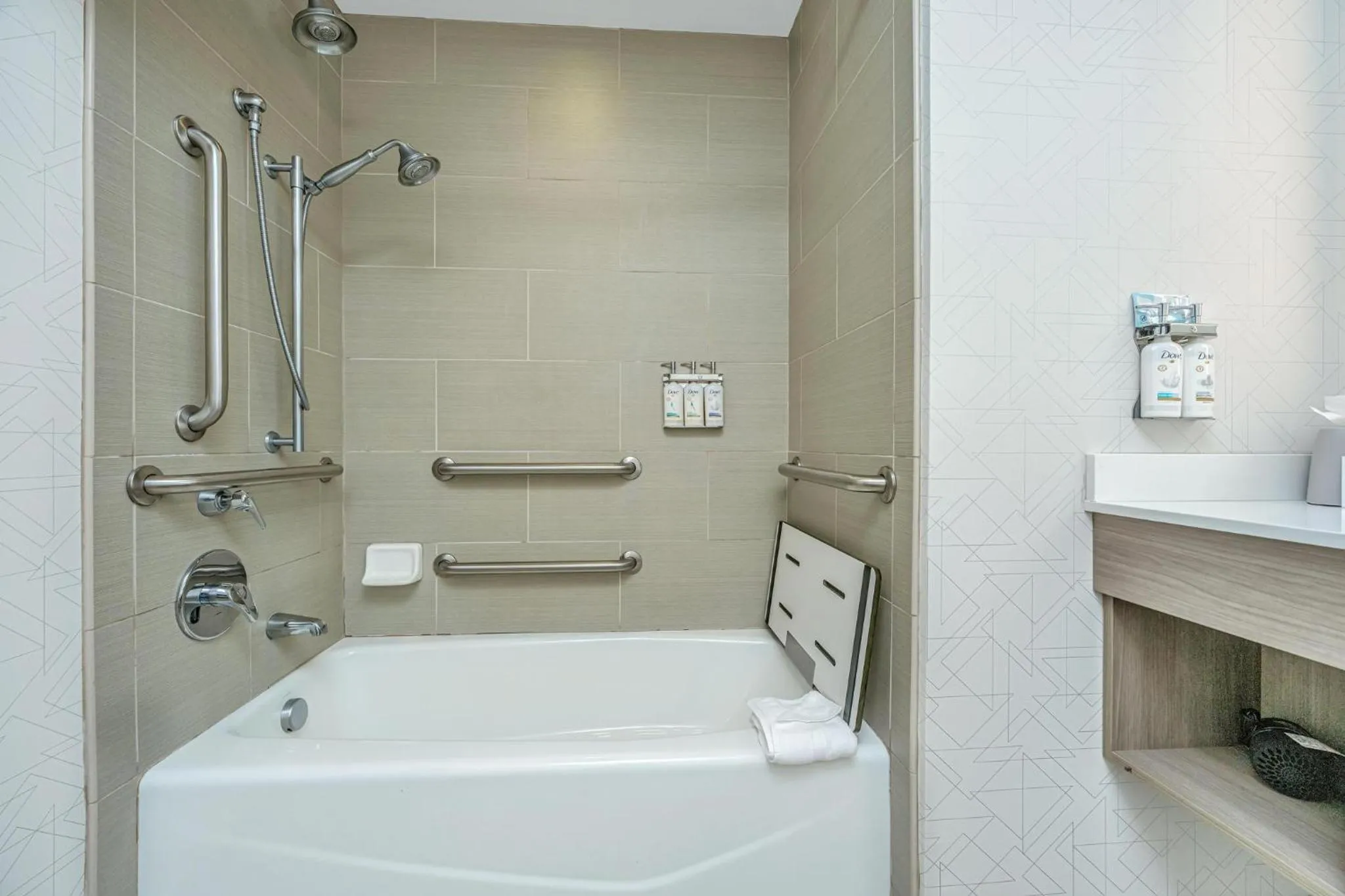 Bathroom in Holiday Inn Express & Suites Charleston Arpt-Conv Ctr Area by IHG