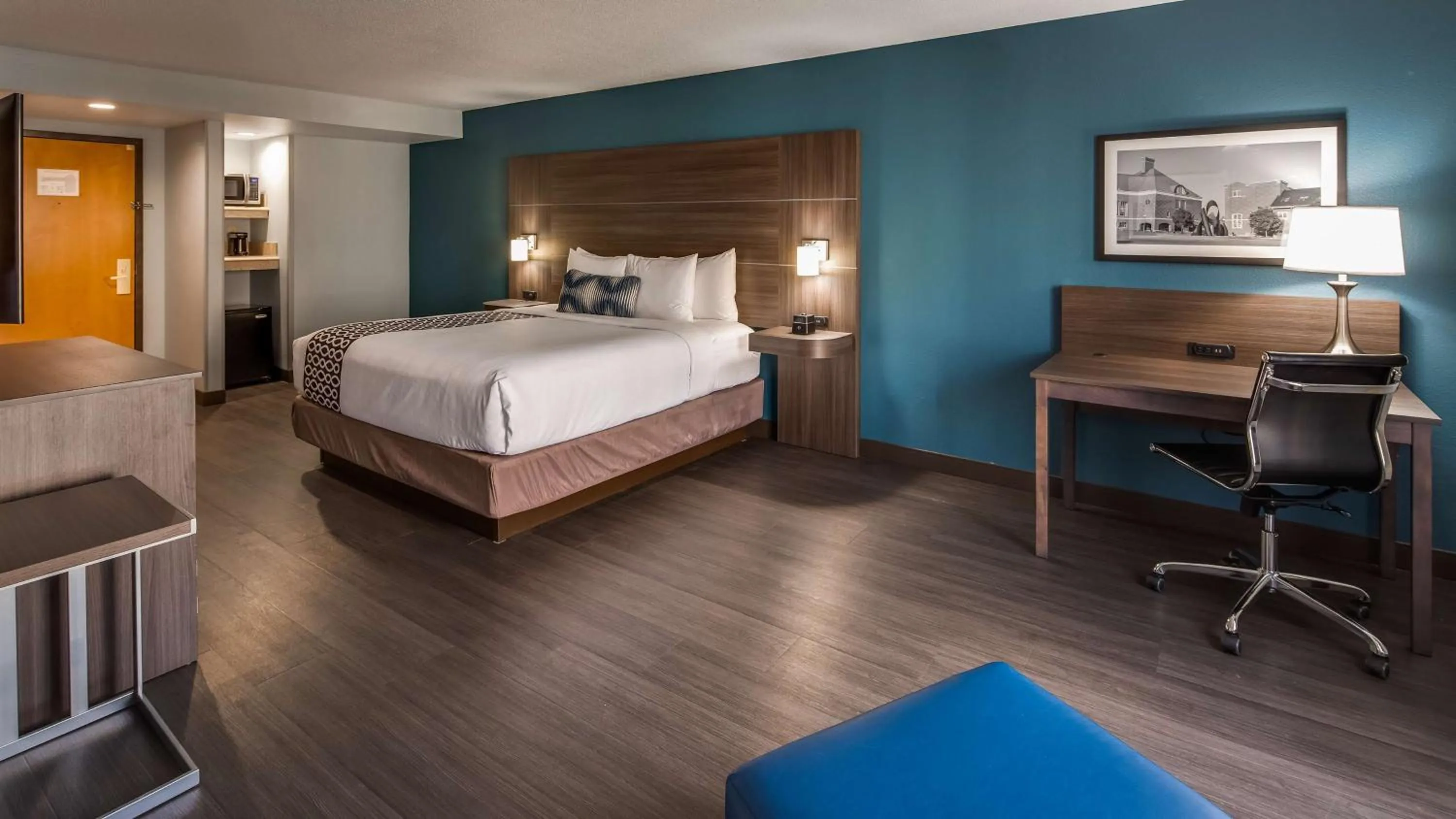 Bedroom, Bed in Best Western Plus Champaign/Urbana Inn