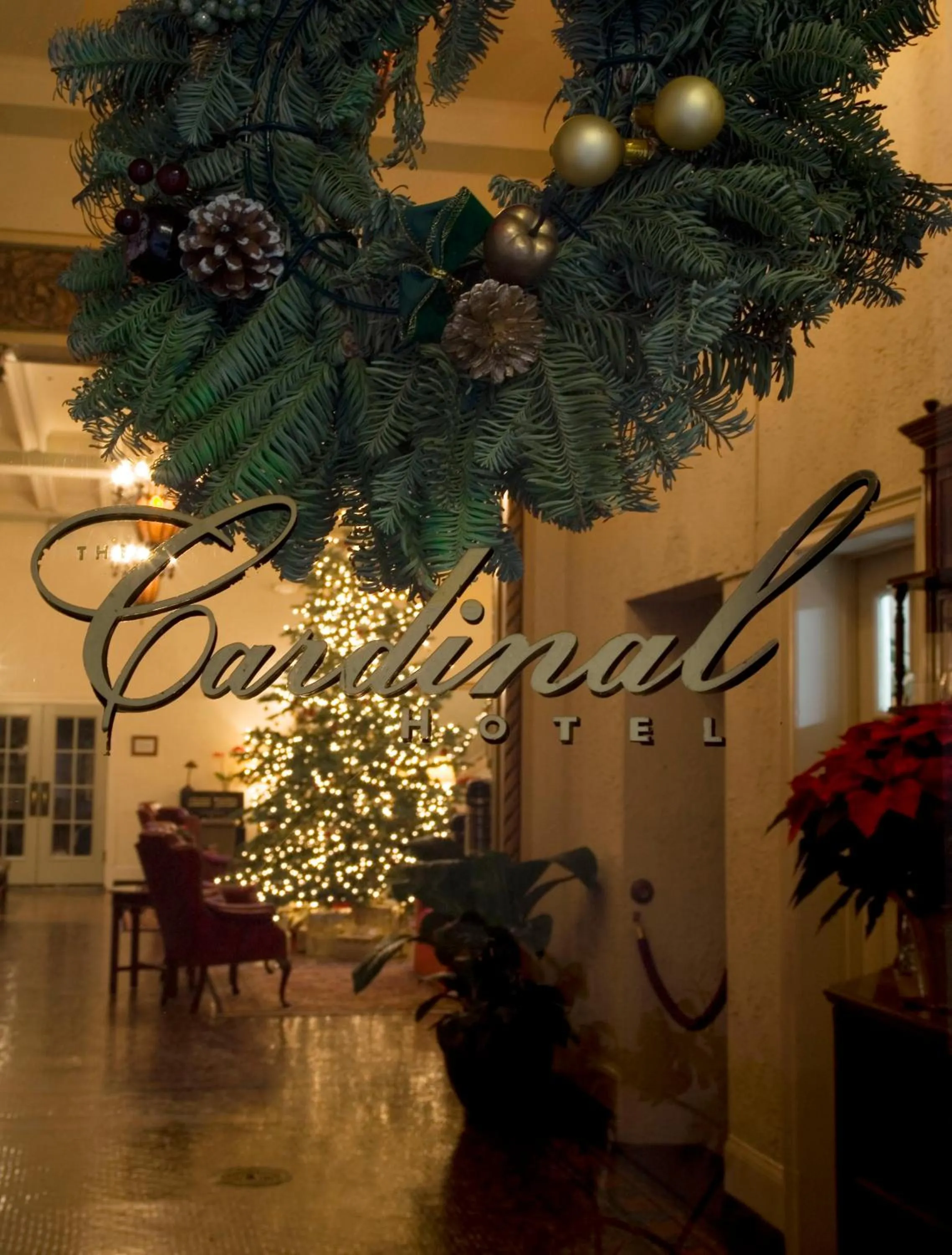 Facade/entrance in Cardinal Hotel