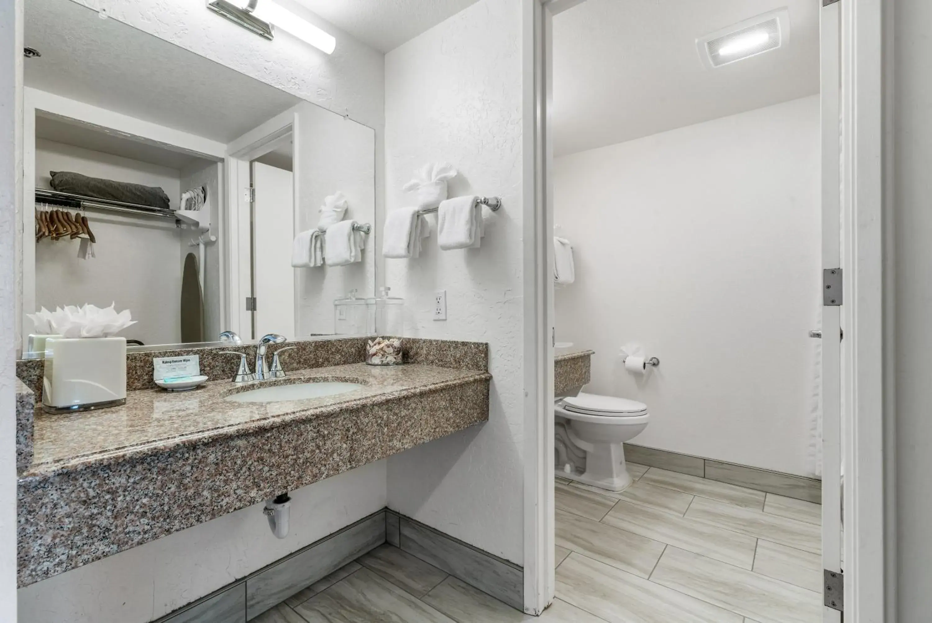 Queen Room with Two Queen Beds in Hotel La Serena Queen Room with Two Queen Beds in Hotel La Serena