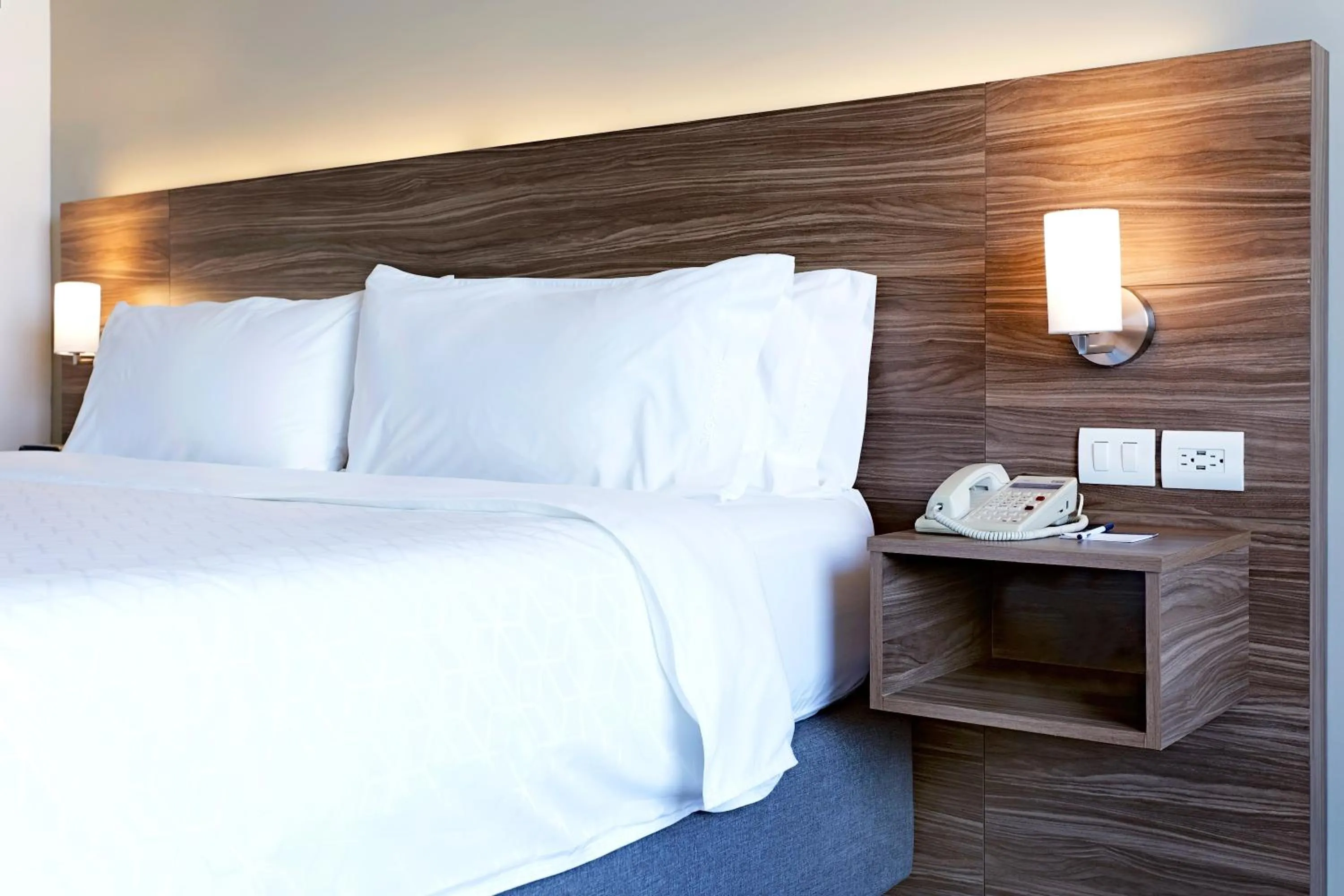 Bedroom, Bed in Holiday Inn Express Villahermosa by IHG