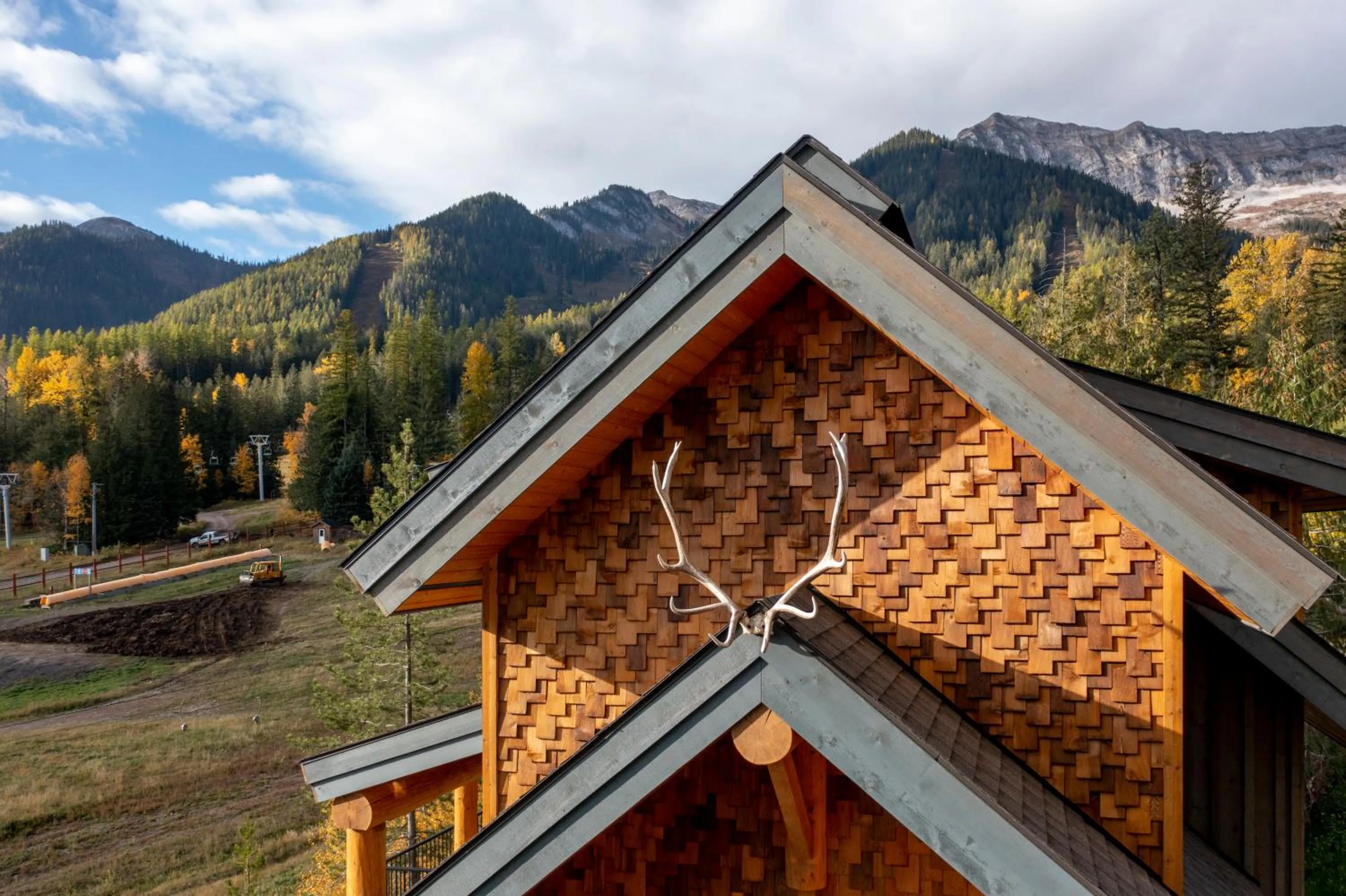 Snow Creek Cabins by Fernie Lodging Co