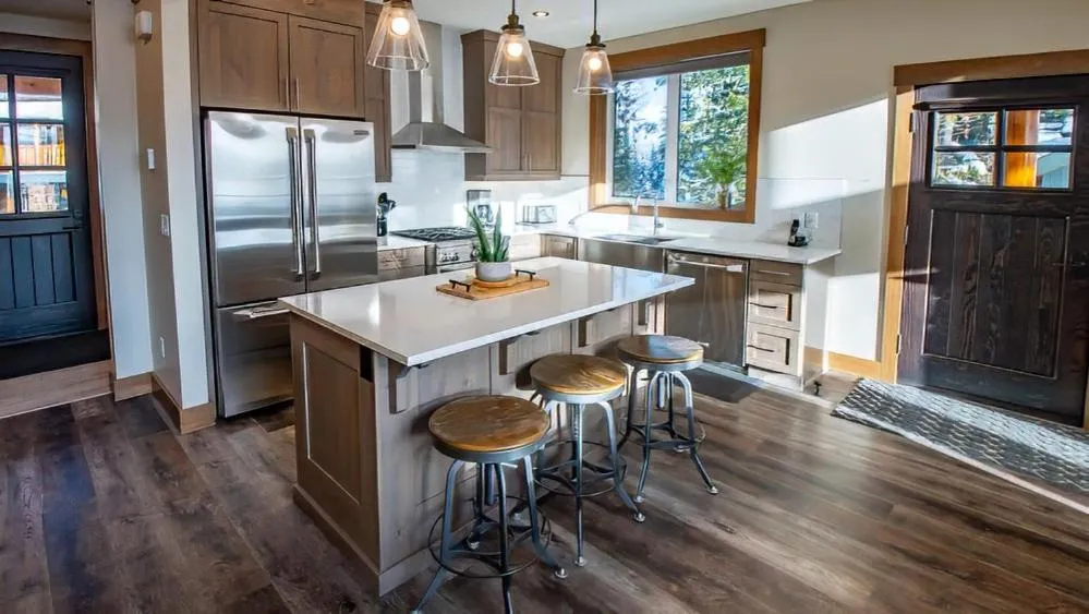 Snow Creek Cabins by Fernie Lodging Co