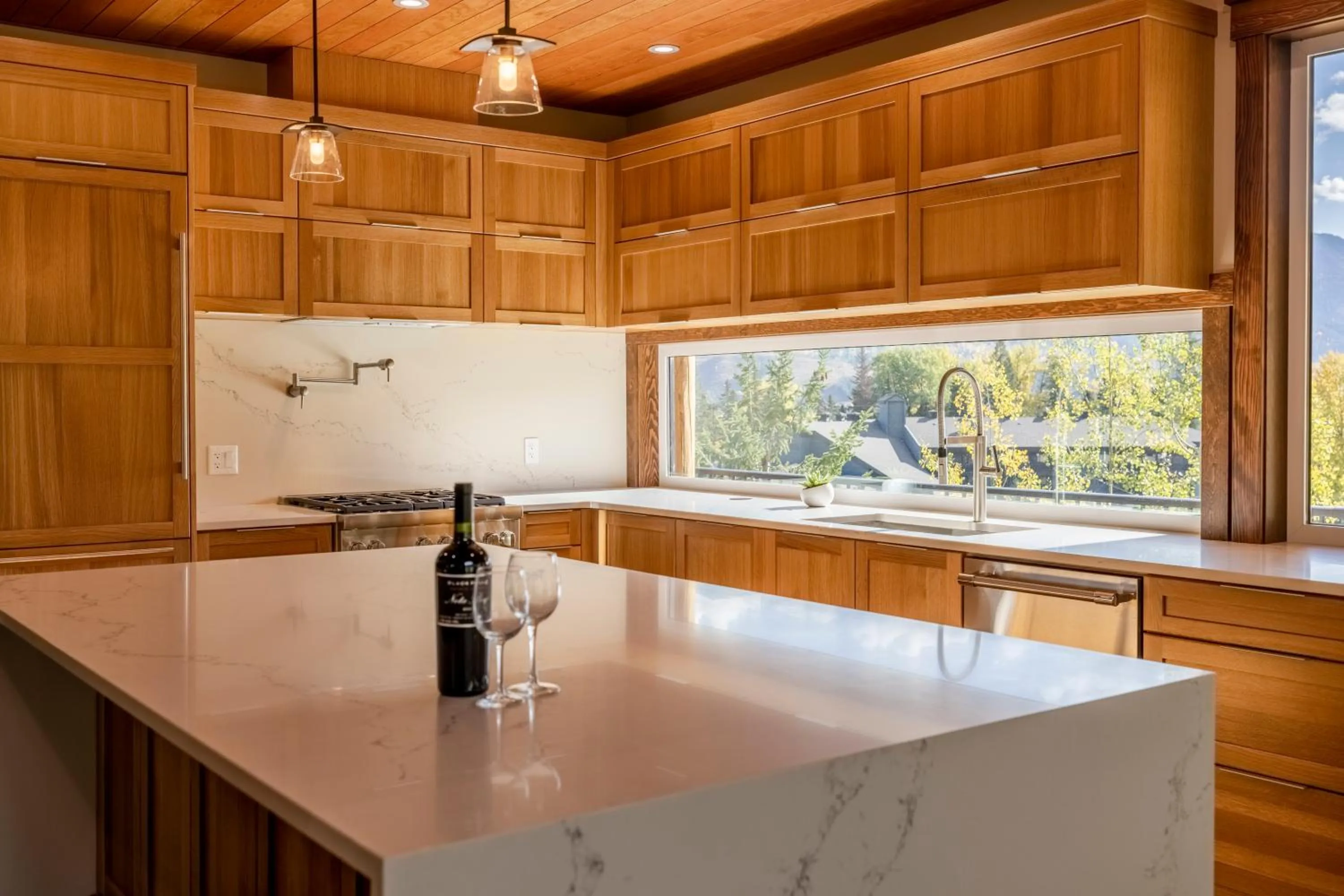 Snow Creek Cabins by Fernie Lodging Co