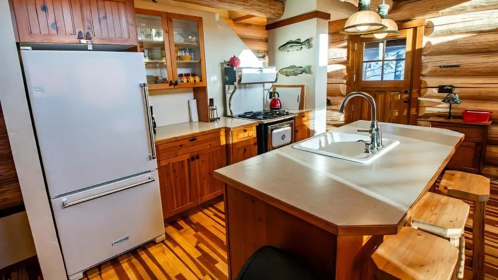 Snow Creek Cabins by Fernie Lodging Co