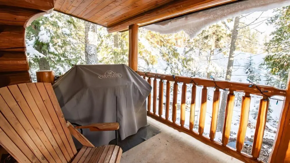 Snow Creek Cabins by Fernie Lodging Co