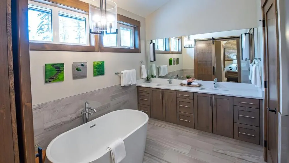 Snow Creek Cabins by Fernie Lodging Co