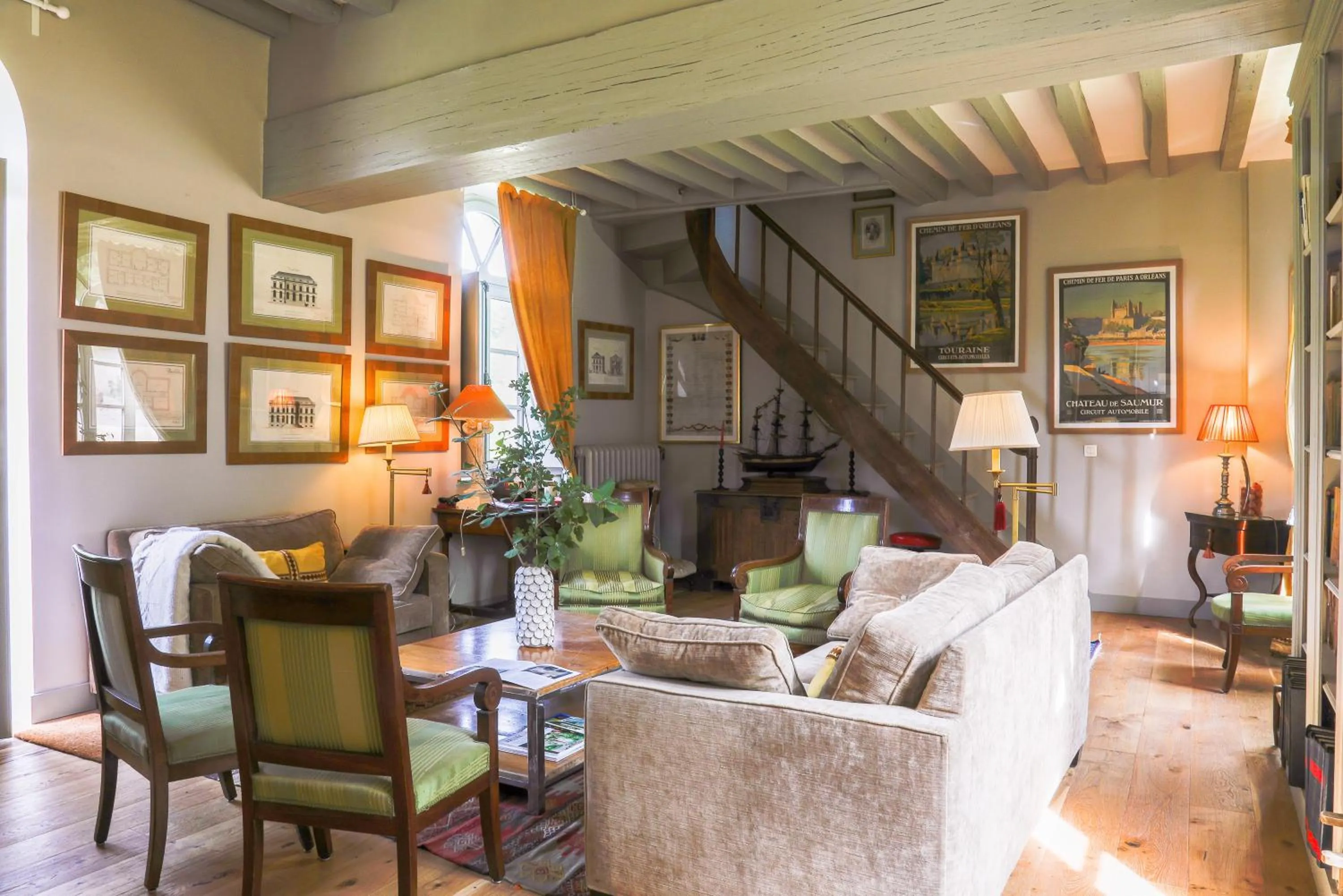 Living room in Gîte des Ecuries d'Hodebert