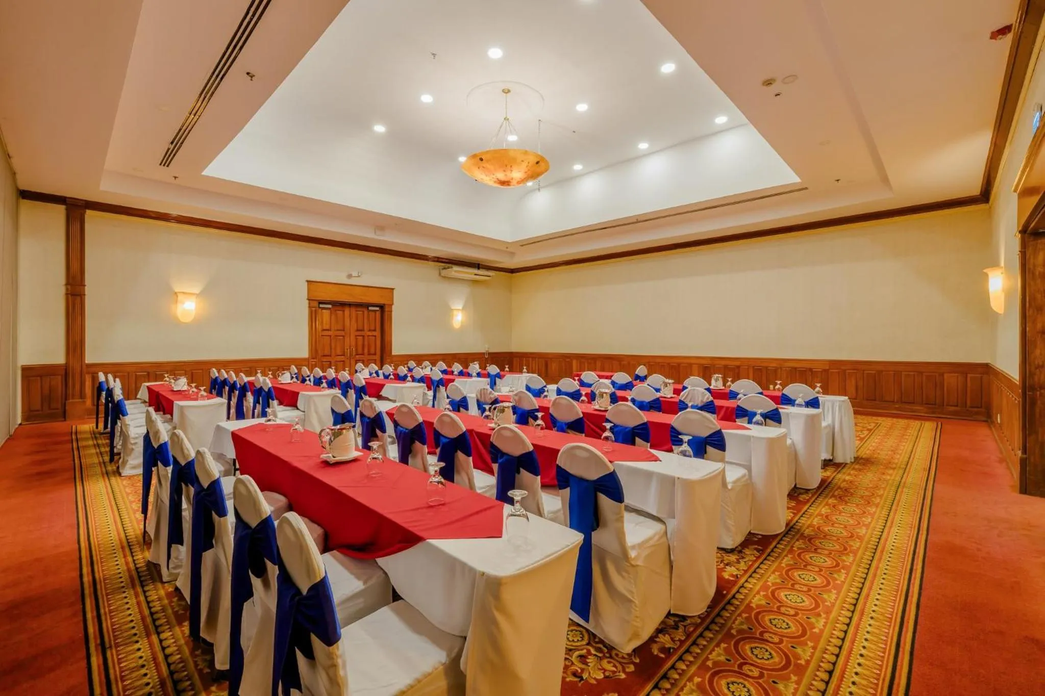 Meeting/conference room in Holiday Inn Convention Center by IHG