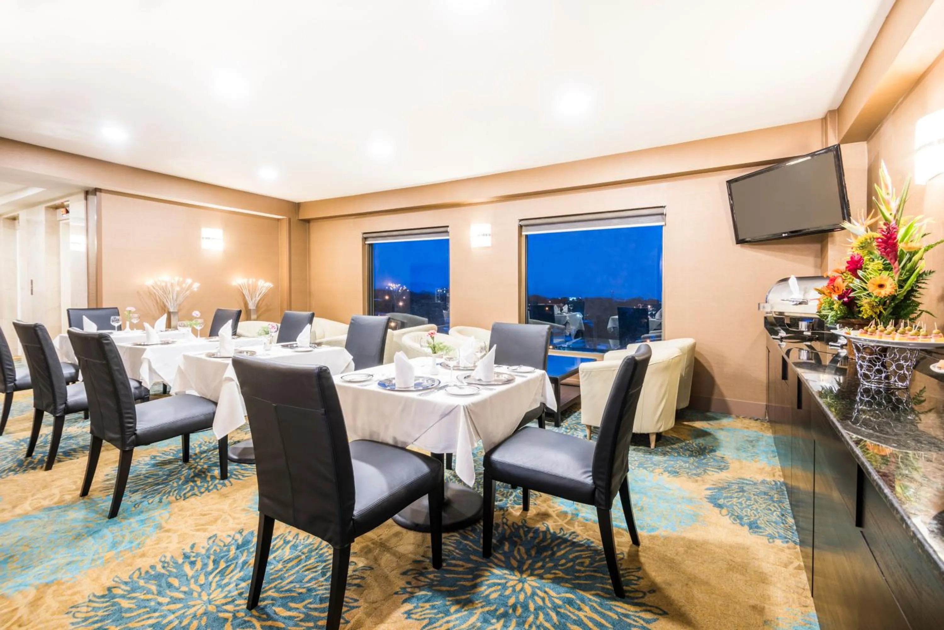 Meeting/conference room in Holiday Inn Convention Center by IHG