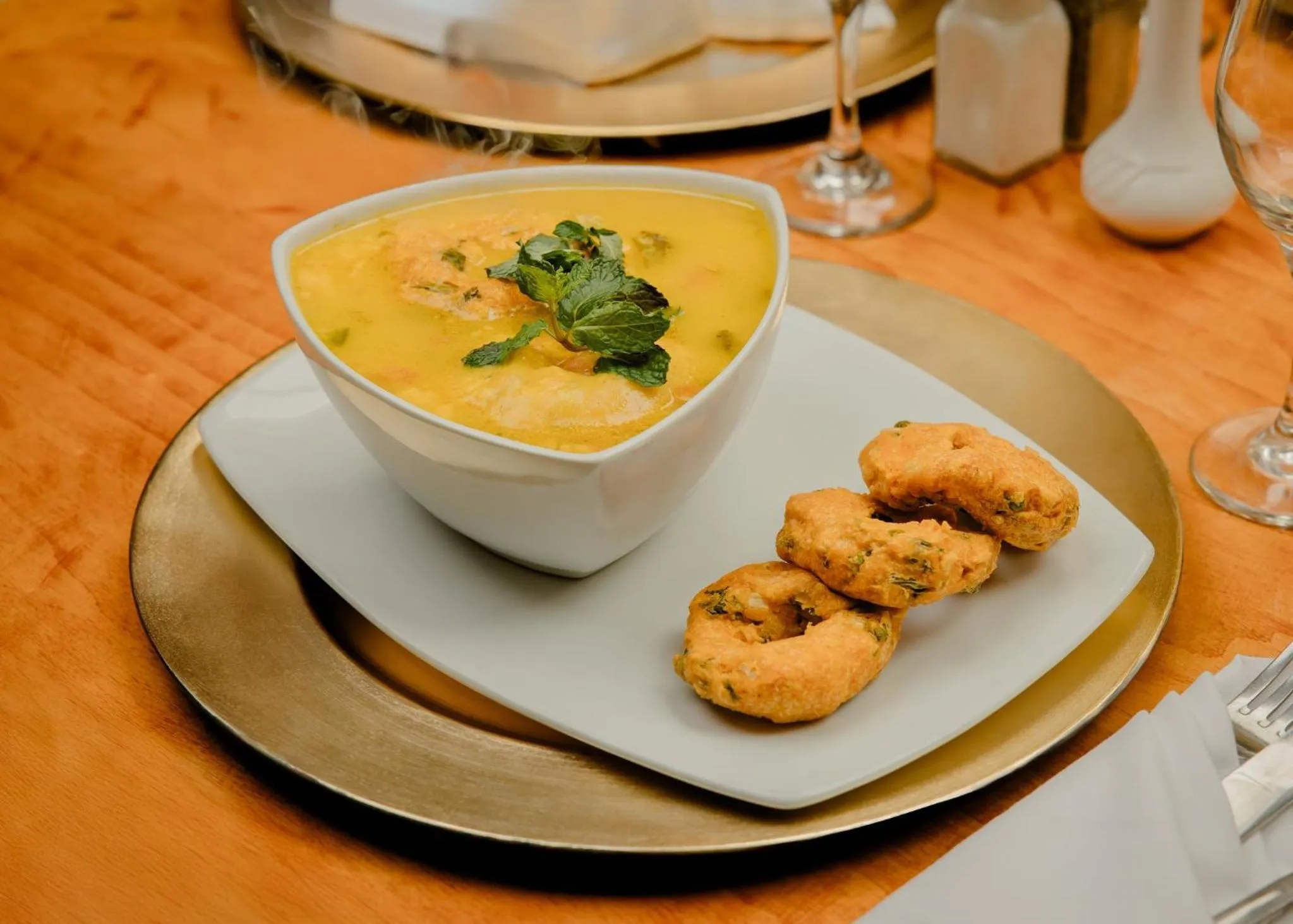 Restaurant/places to eat in Holiday Inn Convention Center by IHG