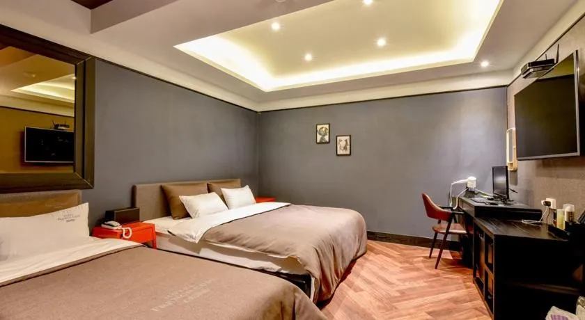 Bed in French code Hotel