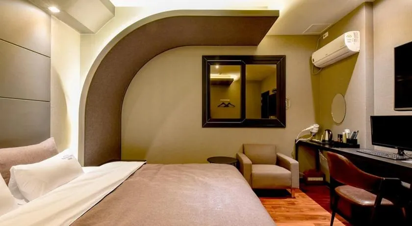 Bed in French code Hotel