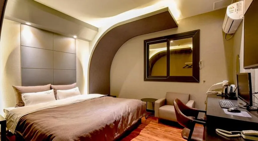 Bed in French code Hotel