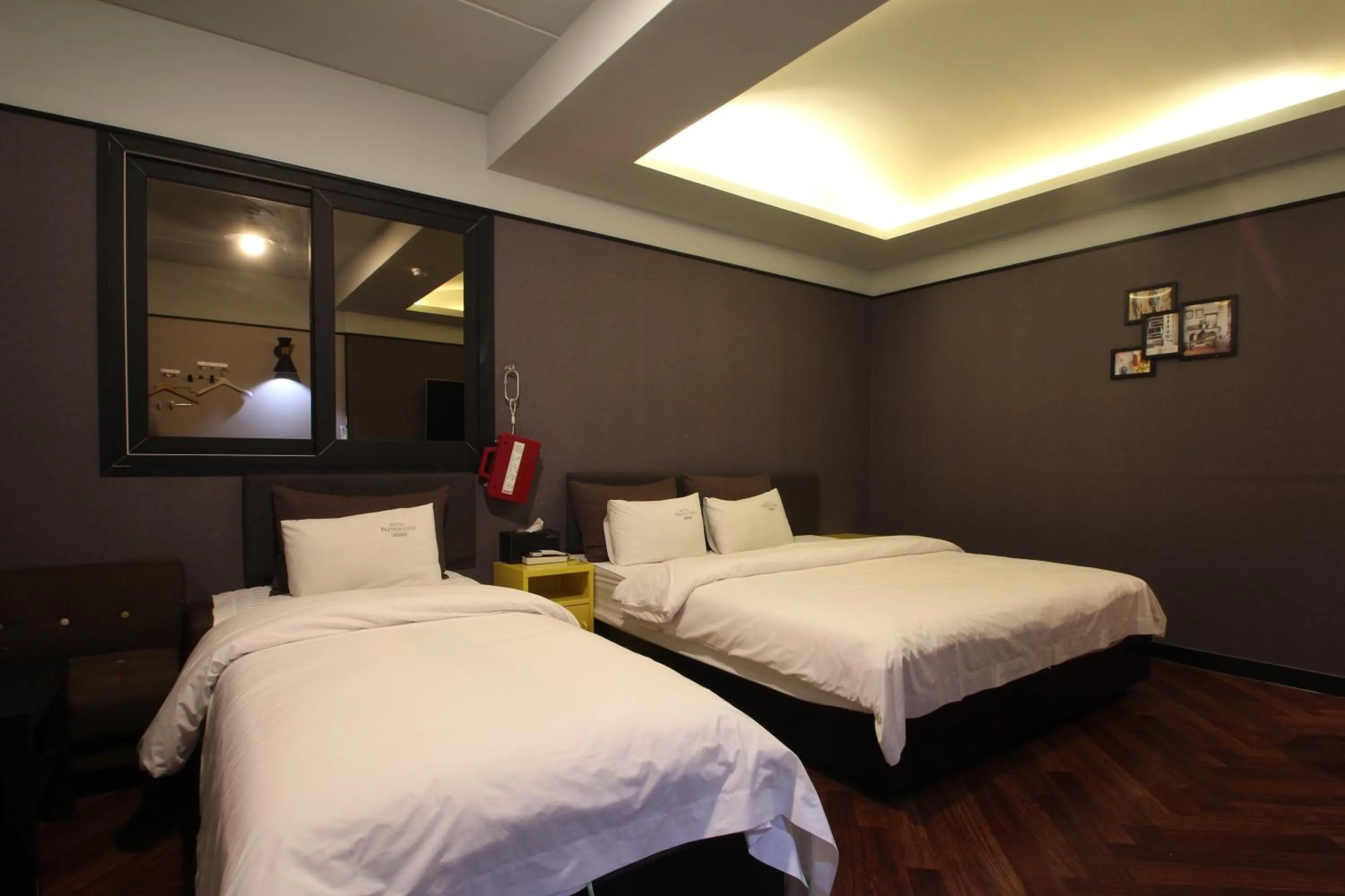 Bed in French code Hotel