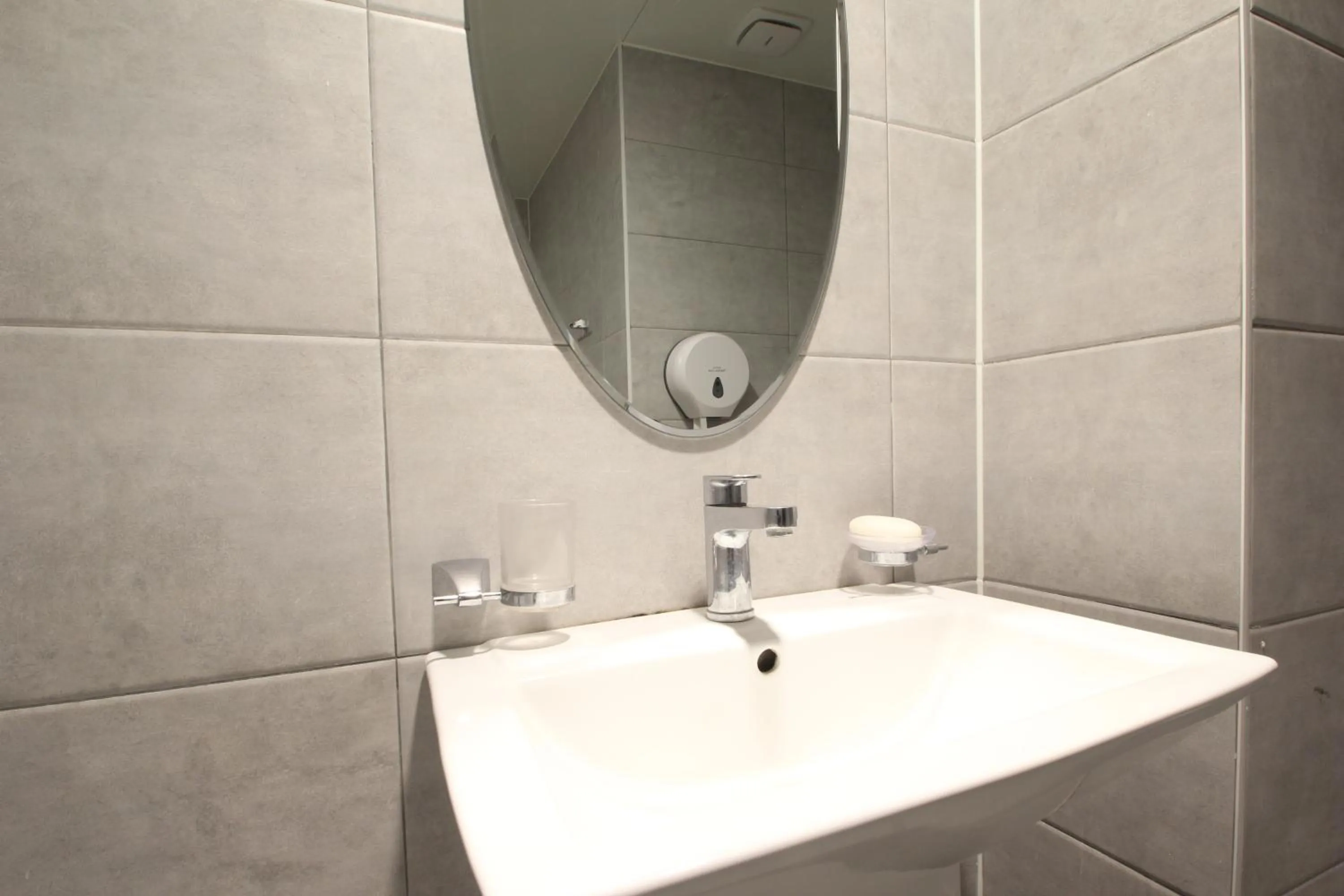 Bathroom in French code Hotel