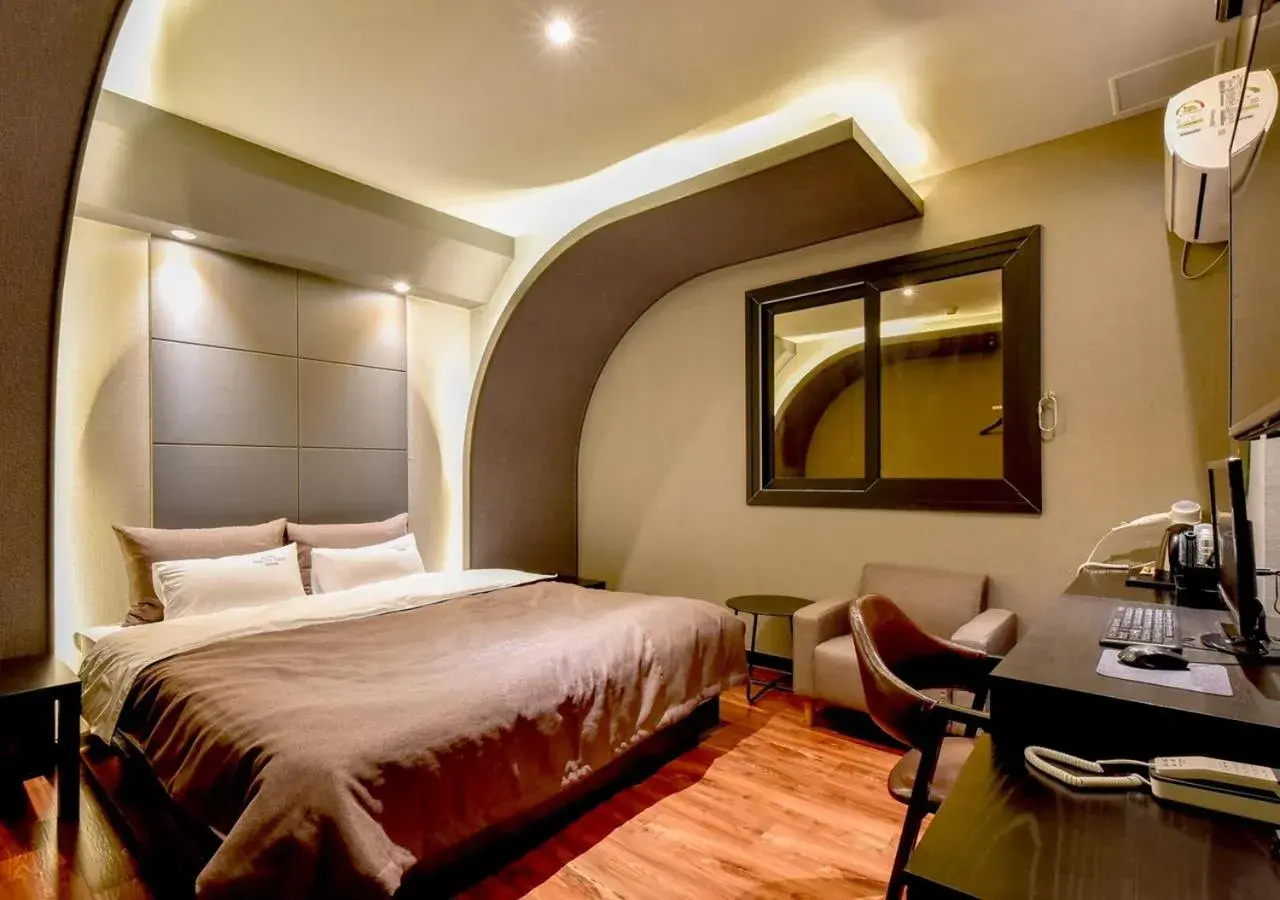 Double Room with Spa Bath in French code Hotel Double Room with Spa Bath in French code Hotel