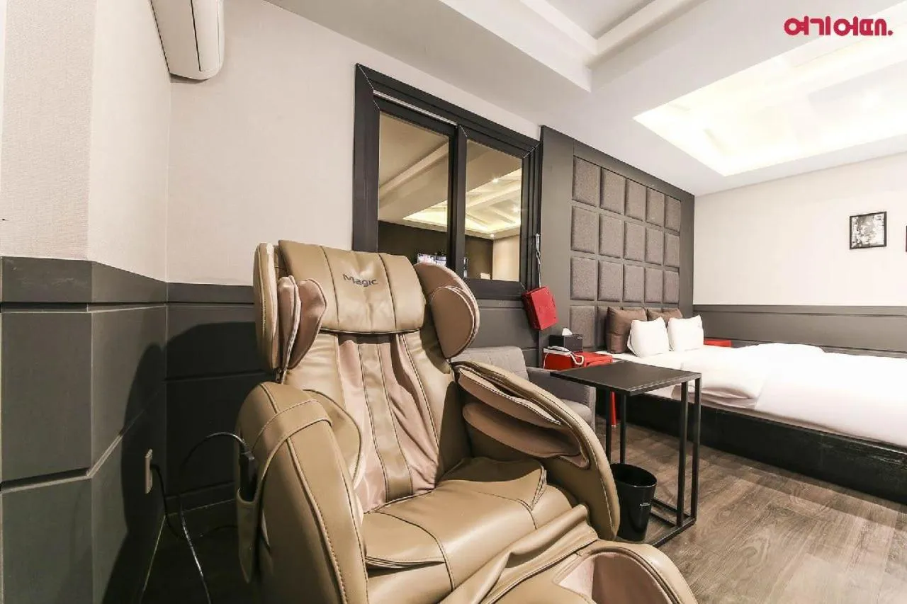 Bed in French code Hotel