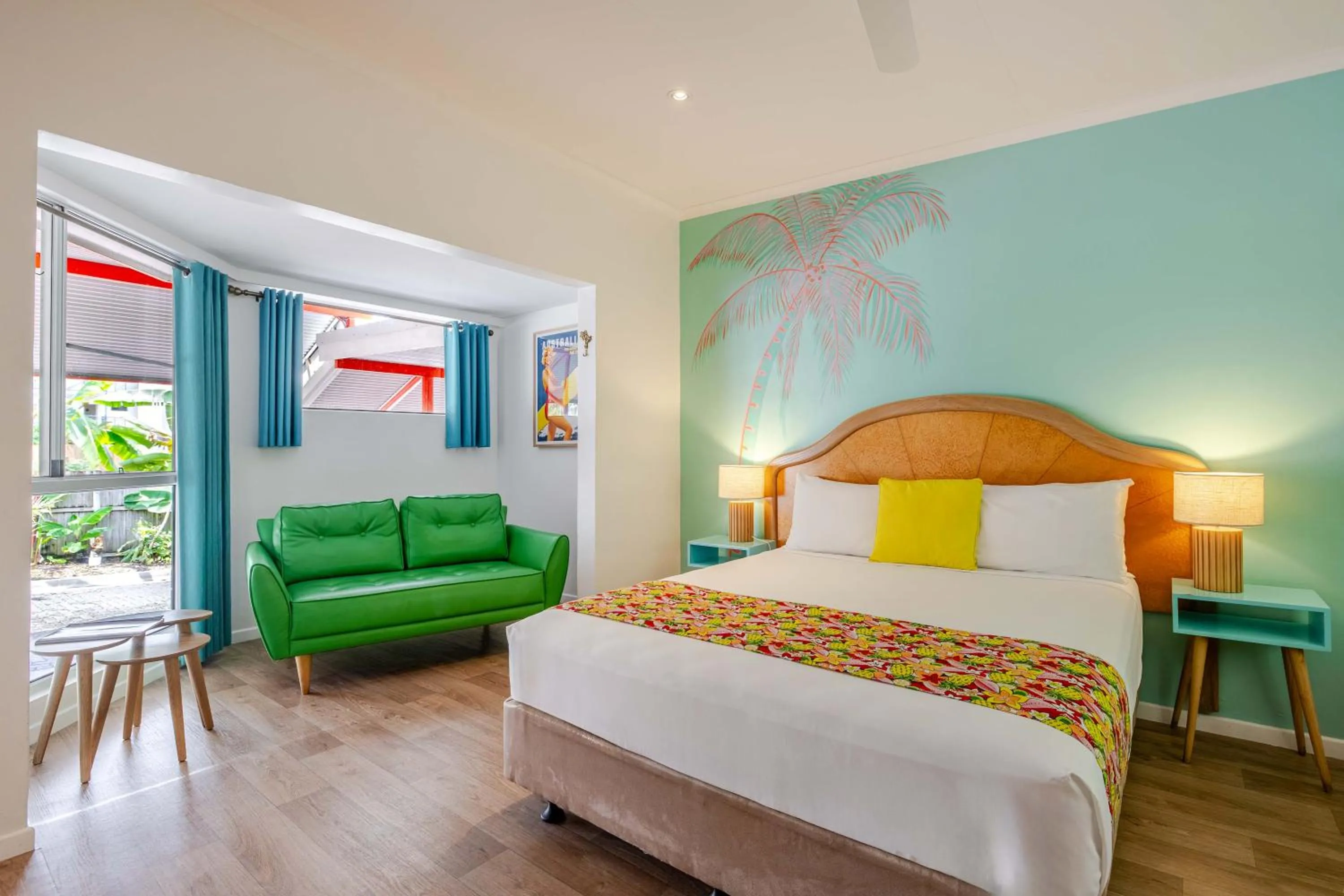 Bedroom, Bed in Port Douglas Motel