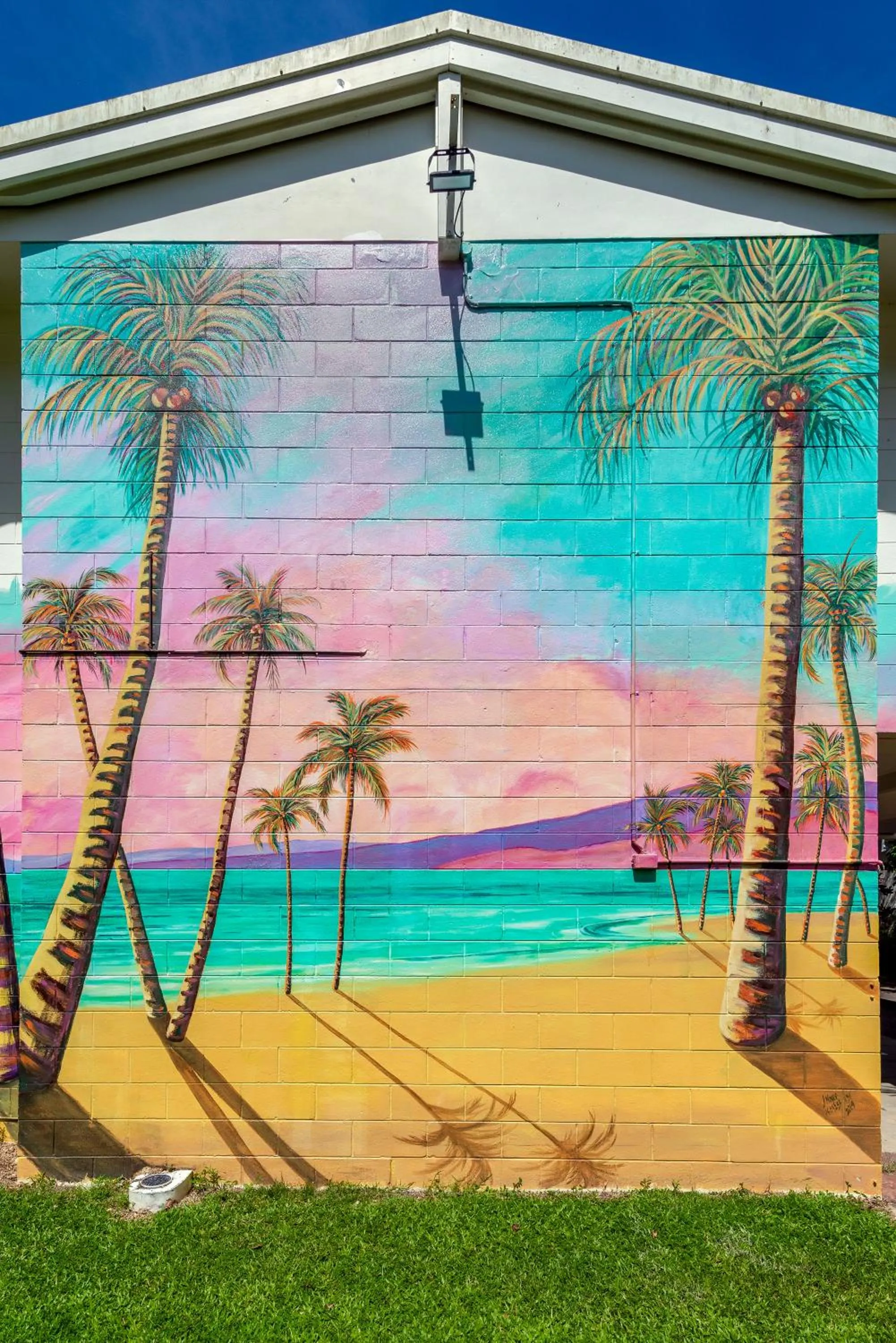 Property building in Port Douglas Motel