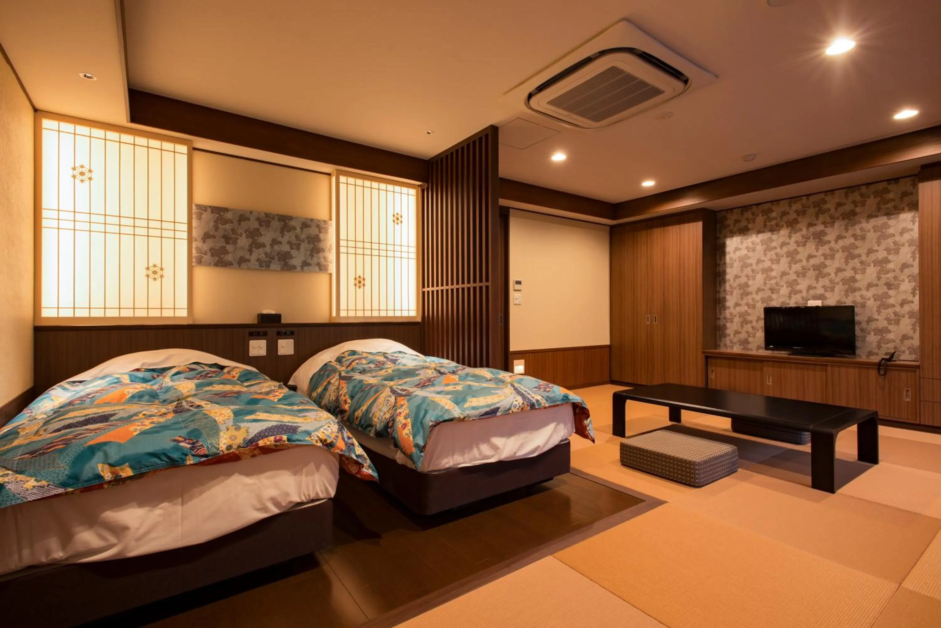 Photo of the whole room, Bed in Yuzawa Grand Hotel