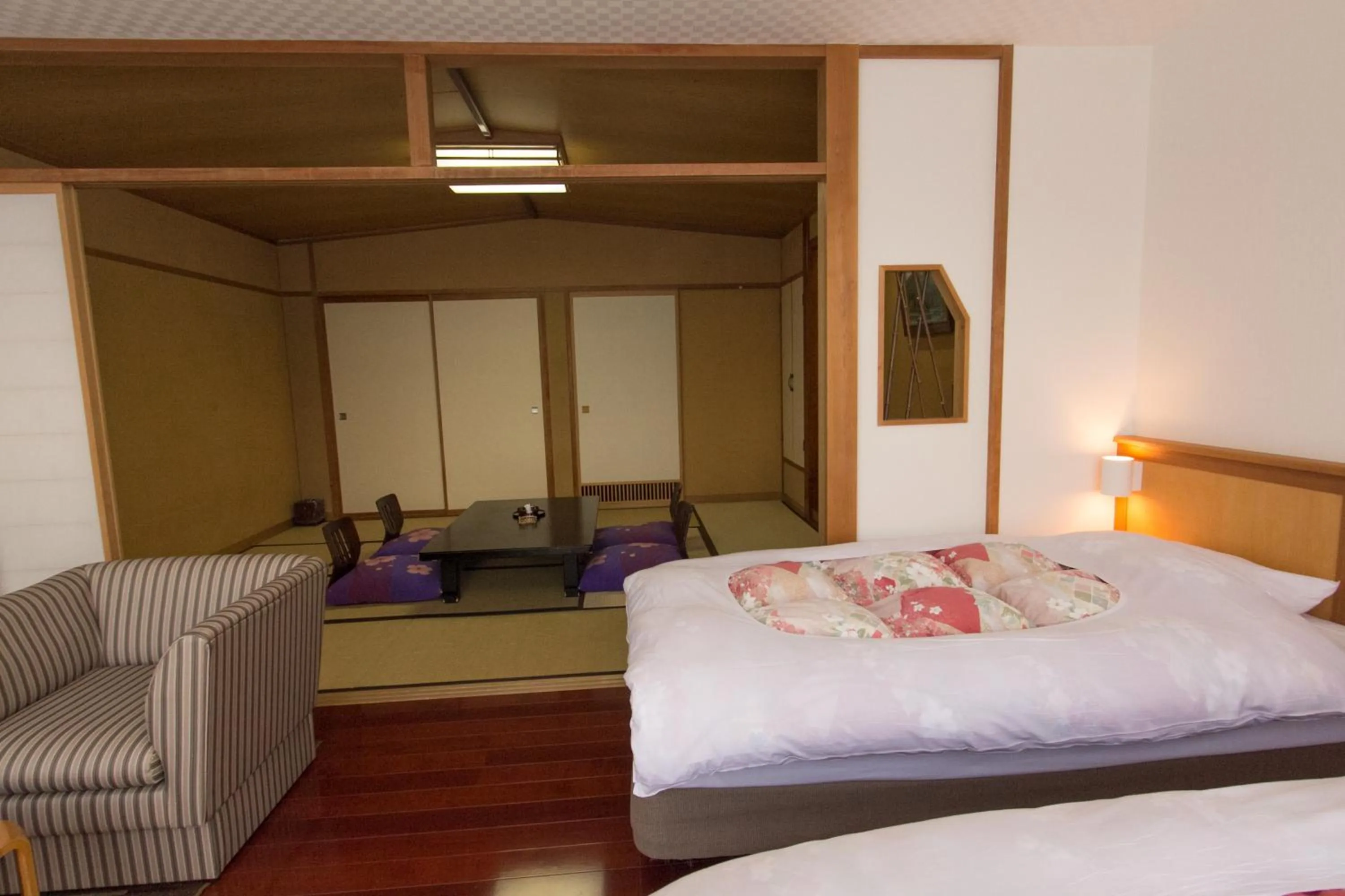Photo of the whole room, Bed in Yuzawa Grand Hotel