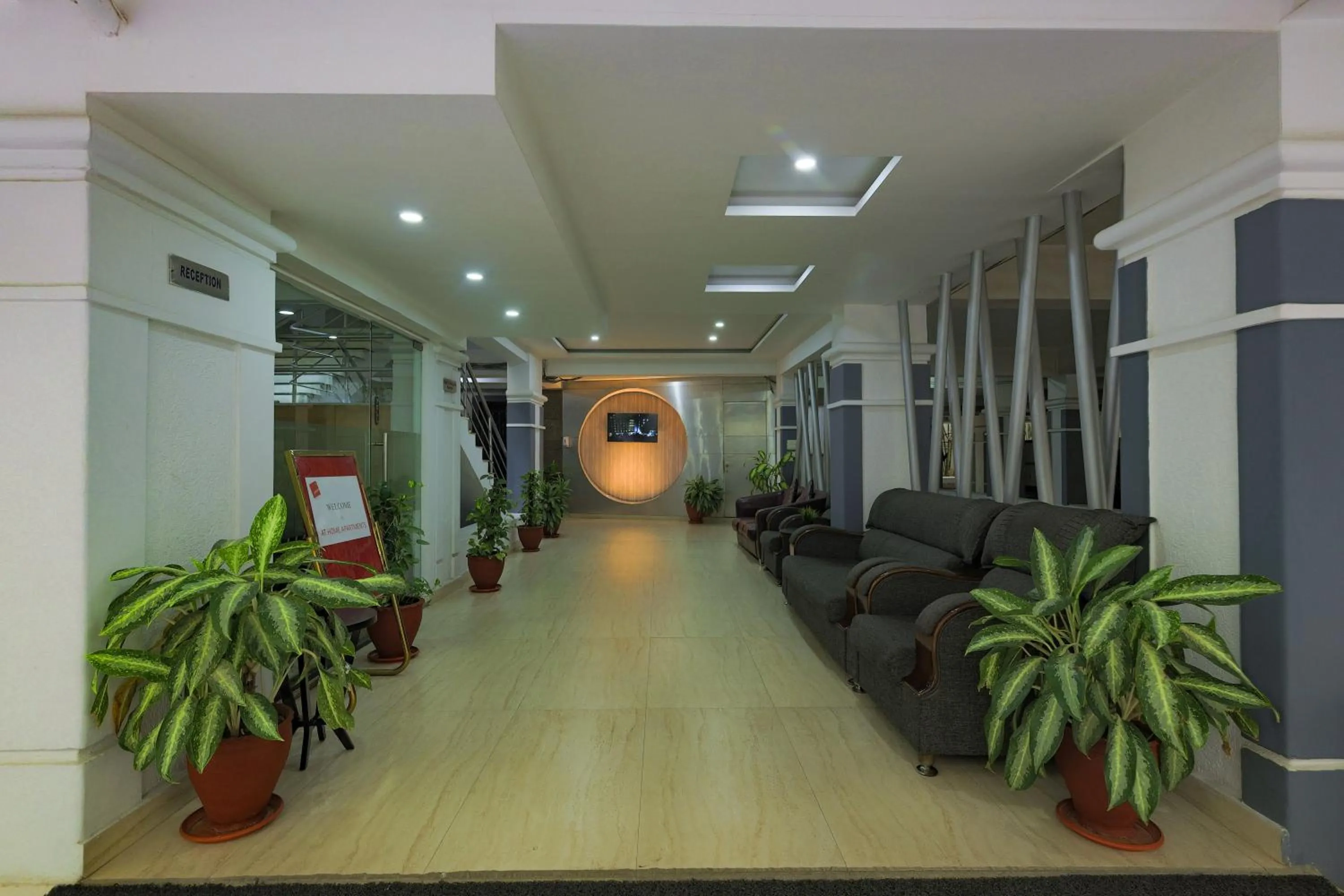 Lobby or reception in Hotel Athome & Serviced Apartments by Deccan Serai Hotels