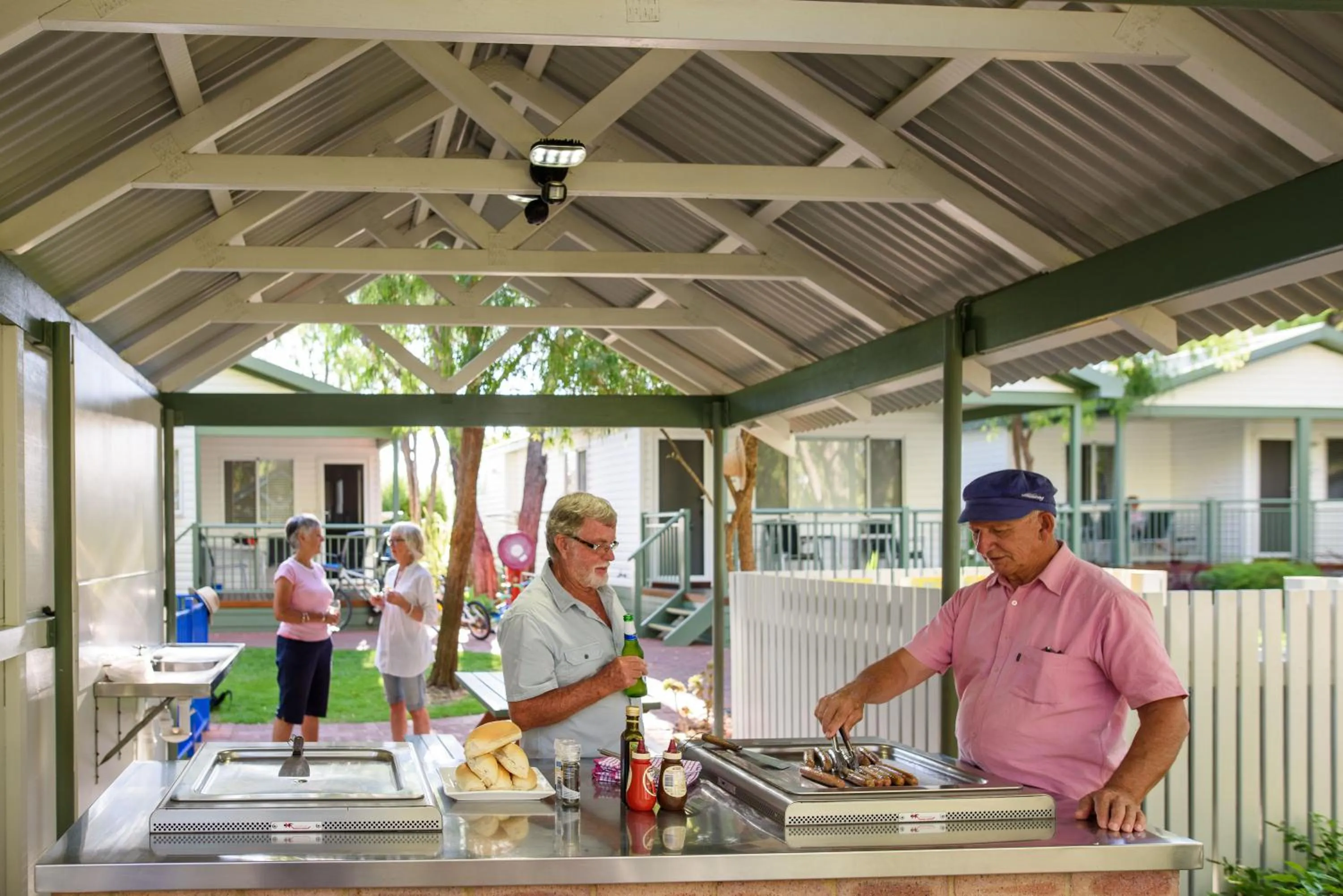 BBQ facilities in Mandalay Holiday Resort and Tourist Park