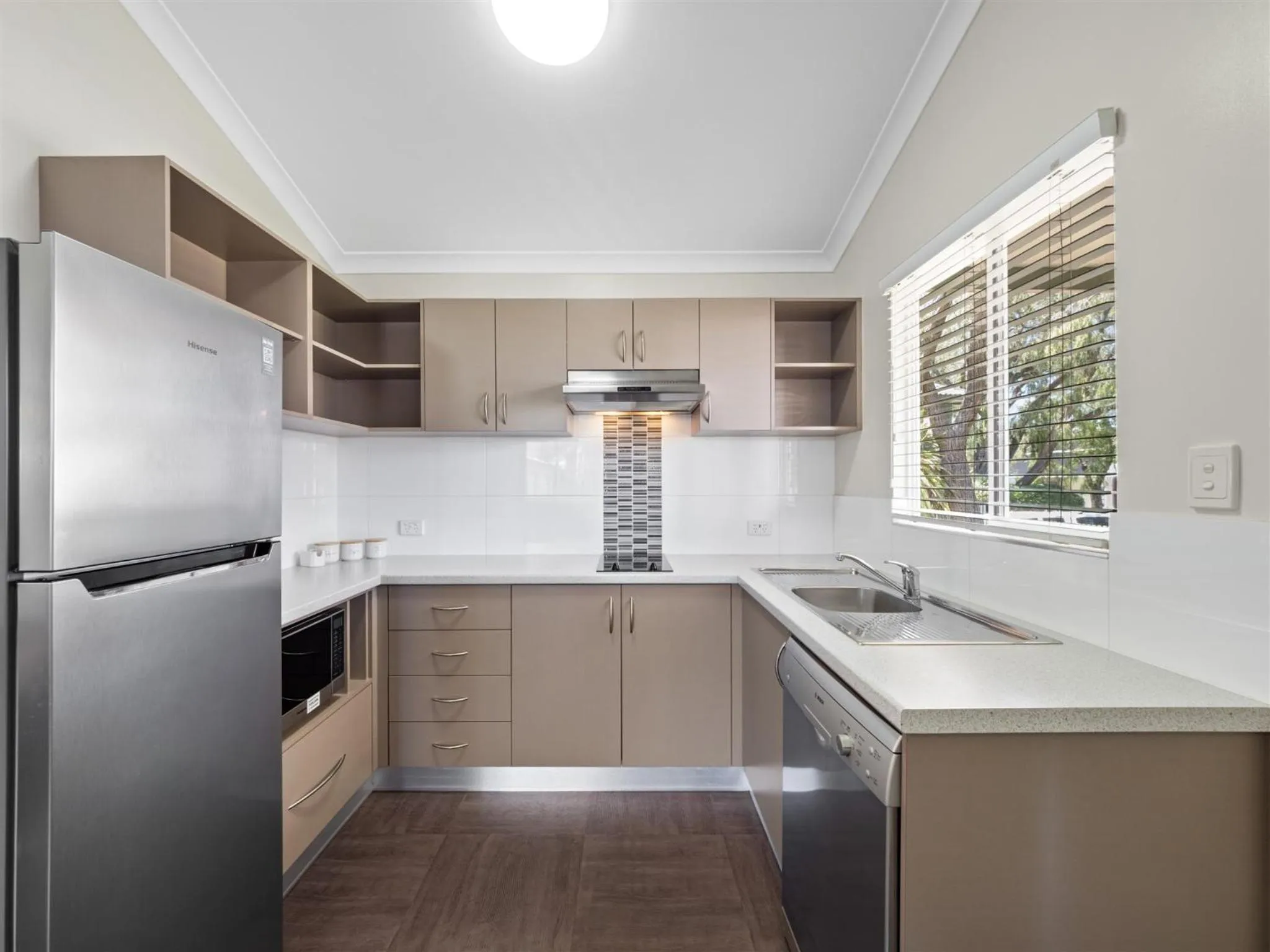 Kitchen or kitchenette in Mandalay Holiday Resort and Tourist Park