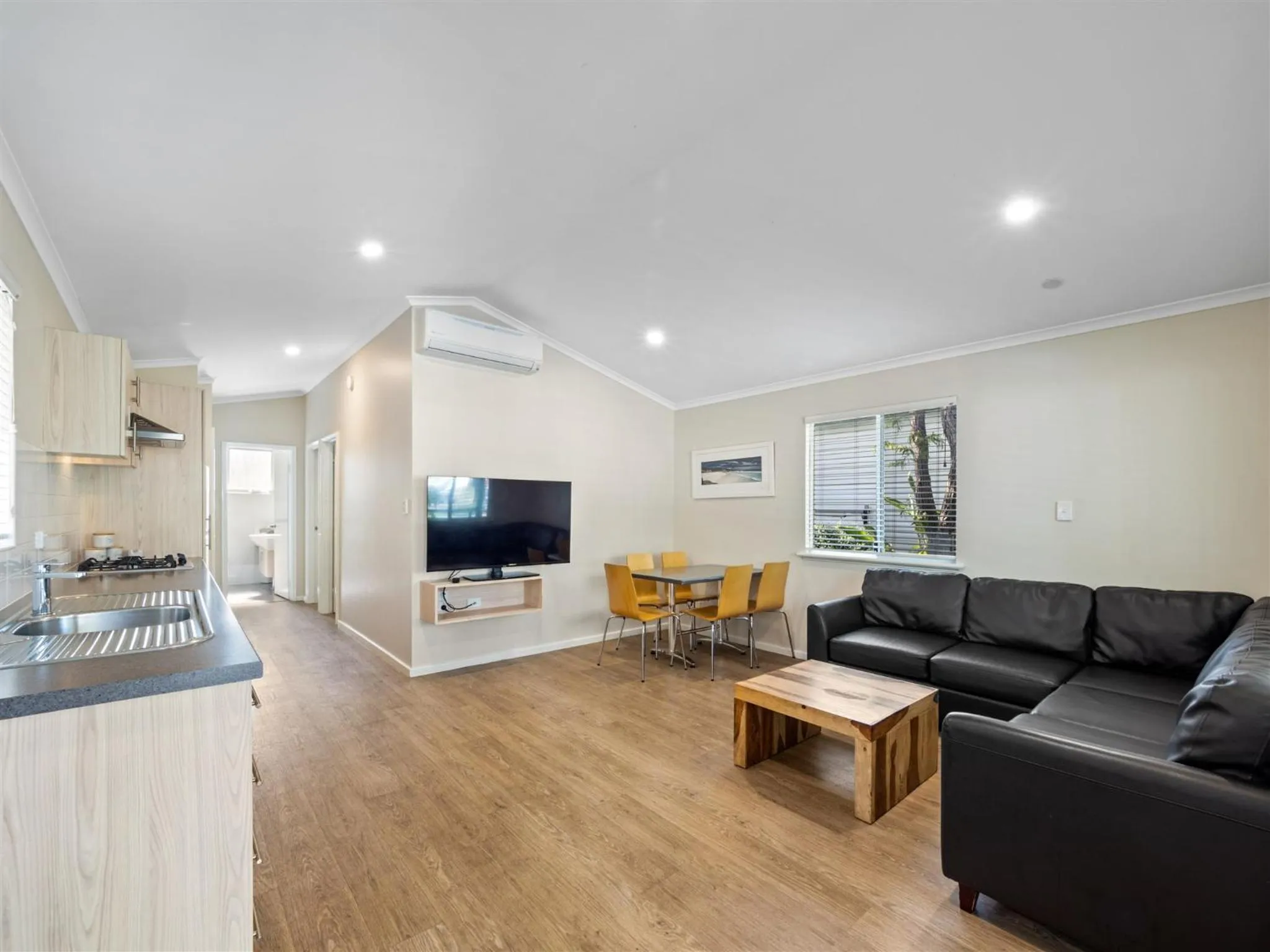 Living room in Mandalay Holiday Resort and Tourist Park