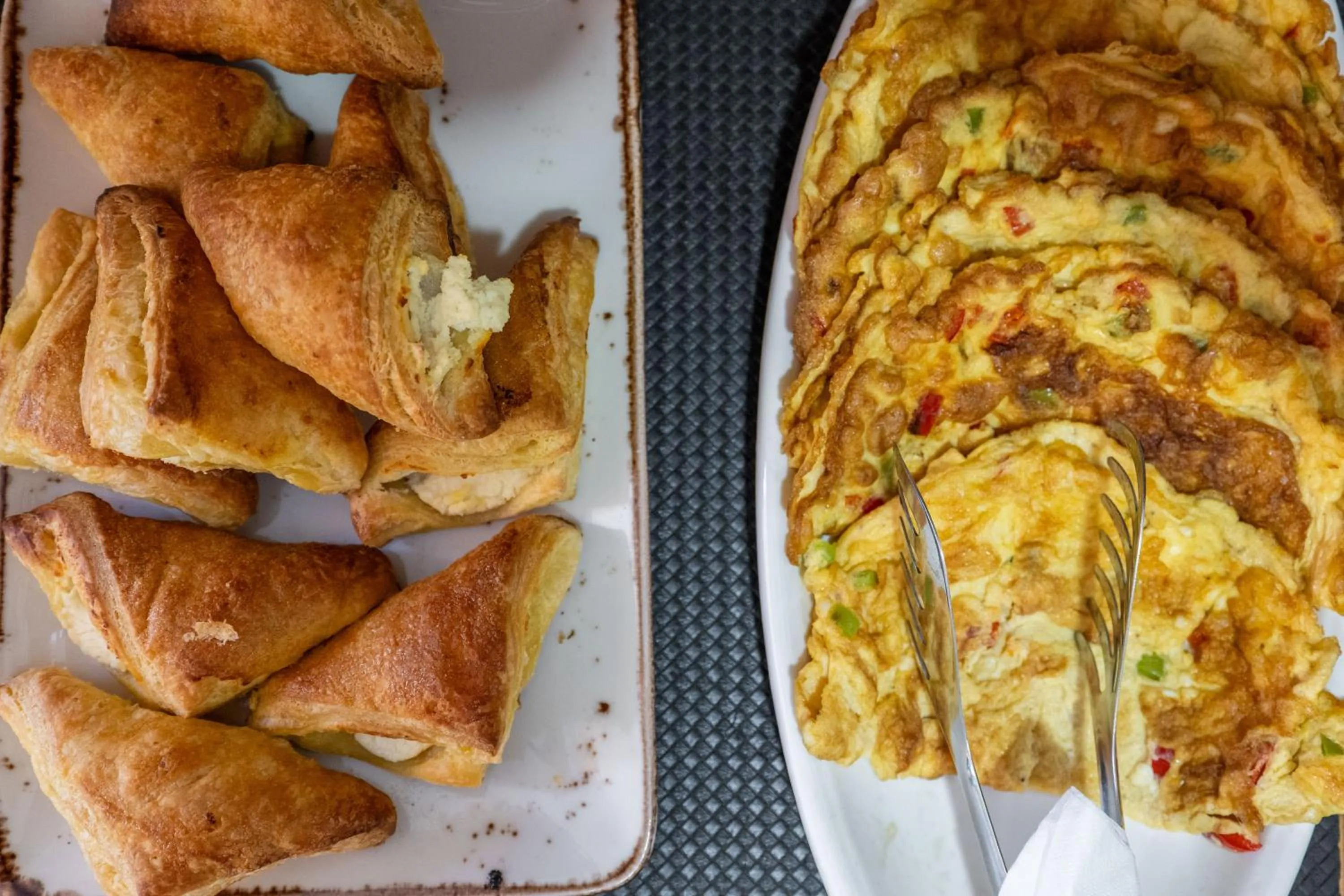 Breakfast in Villa Green Garden